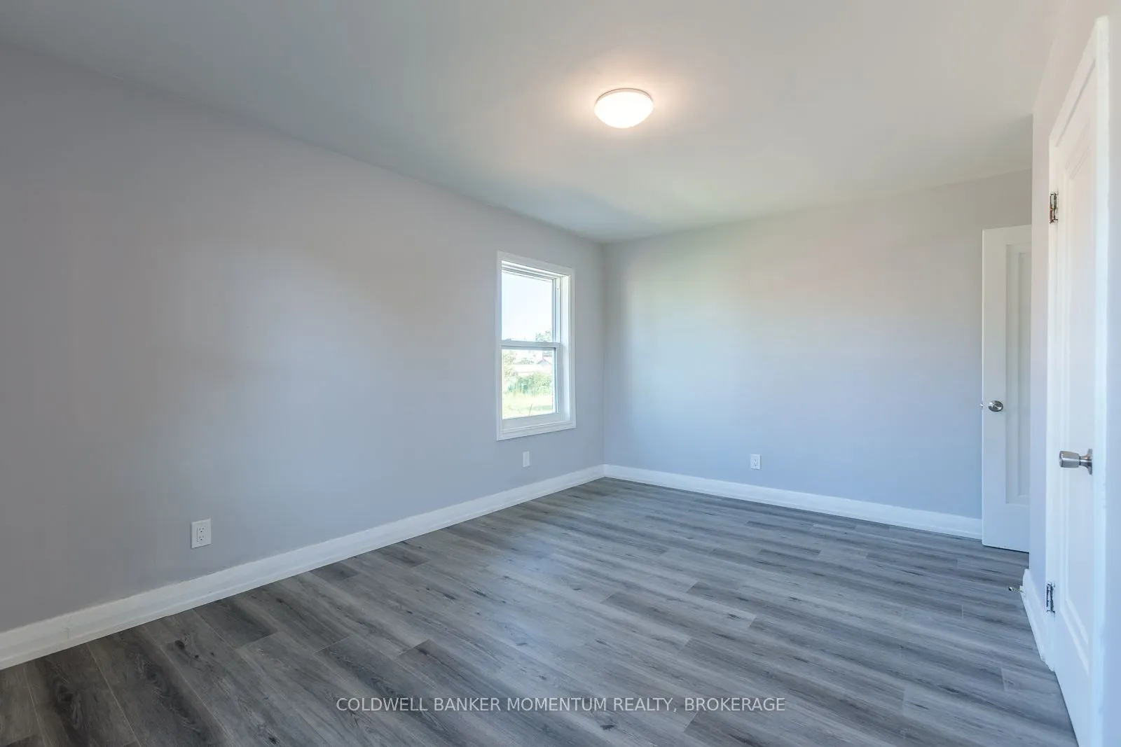 2 Foley Crescent
