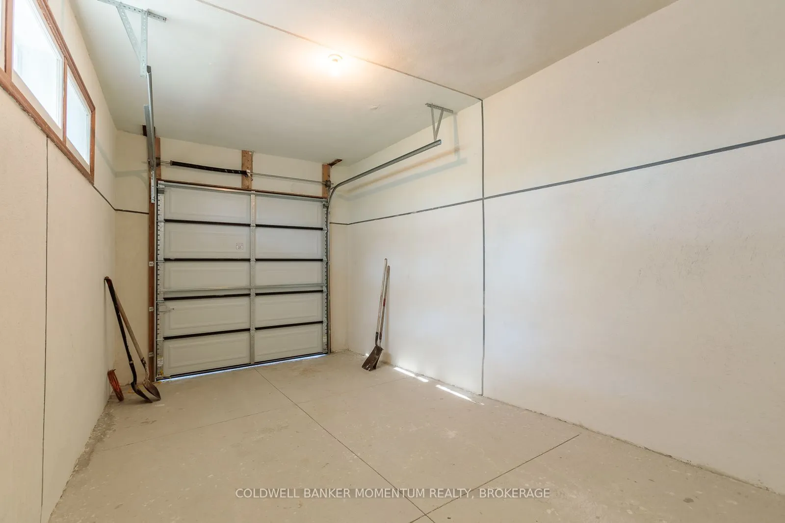 2 Foley Crescent