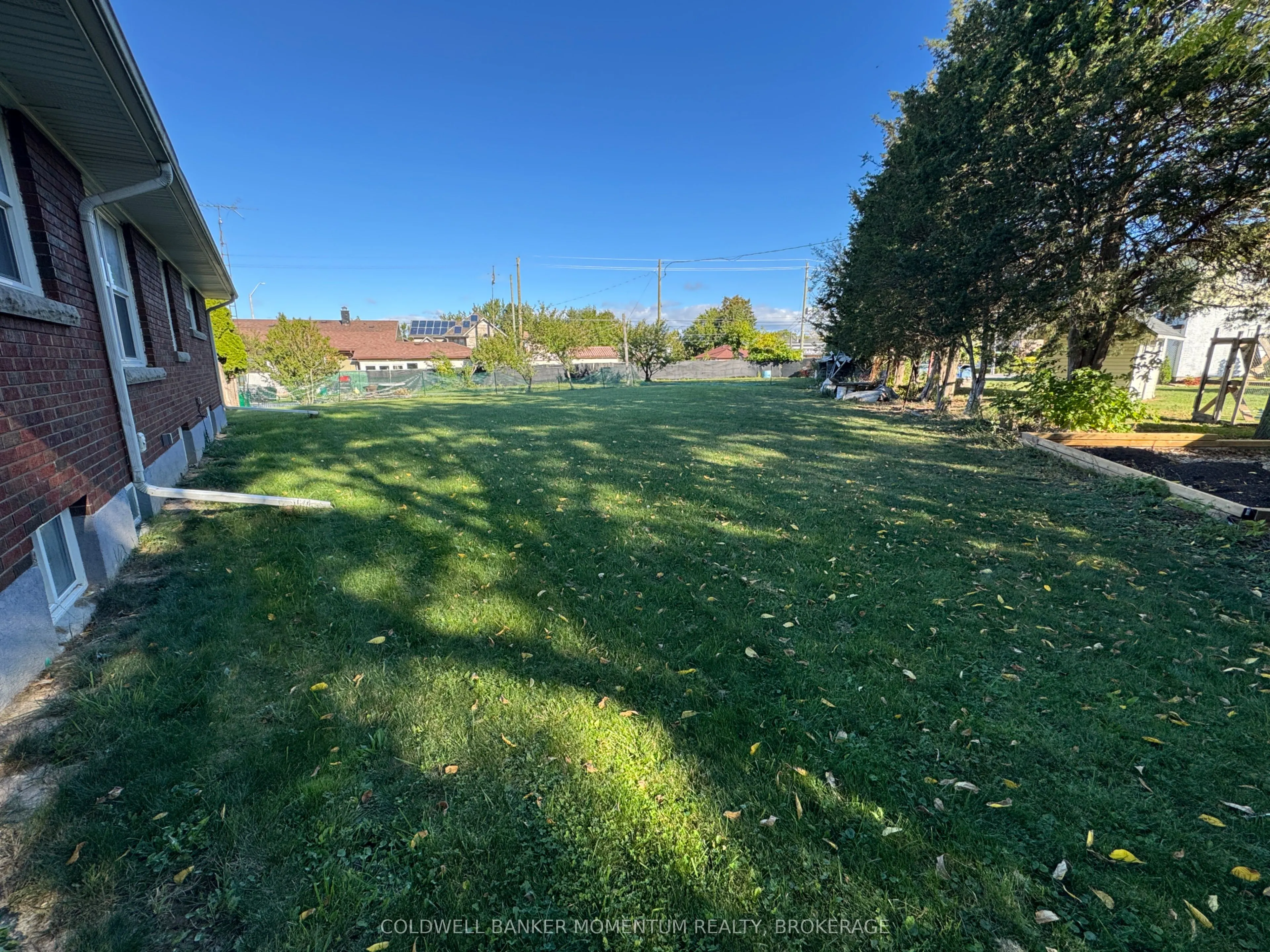 2 Foley Crescent