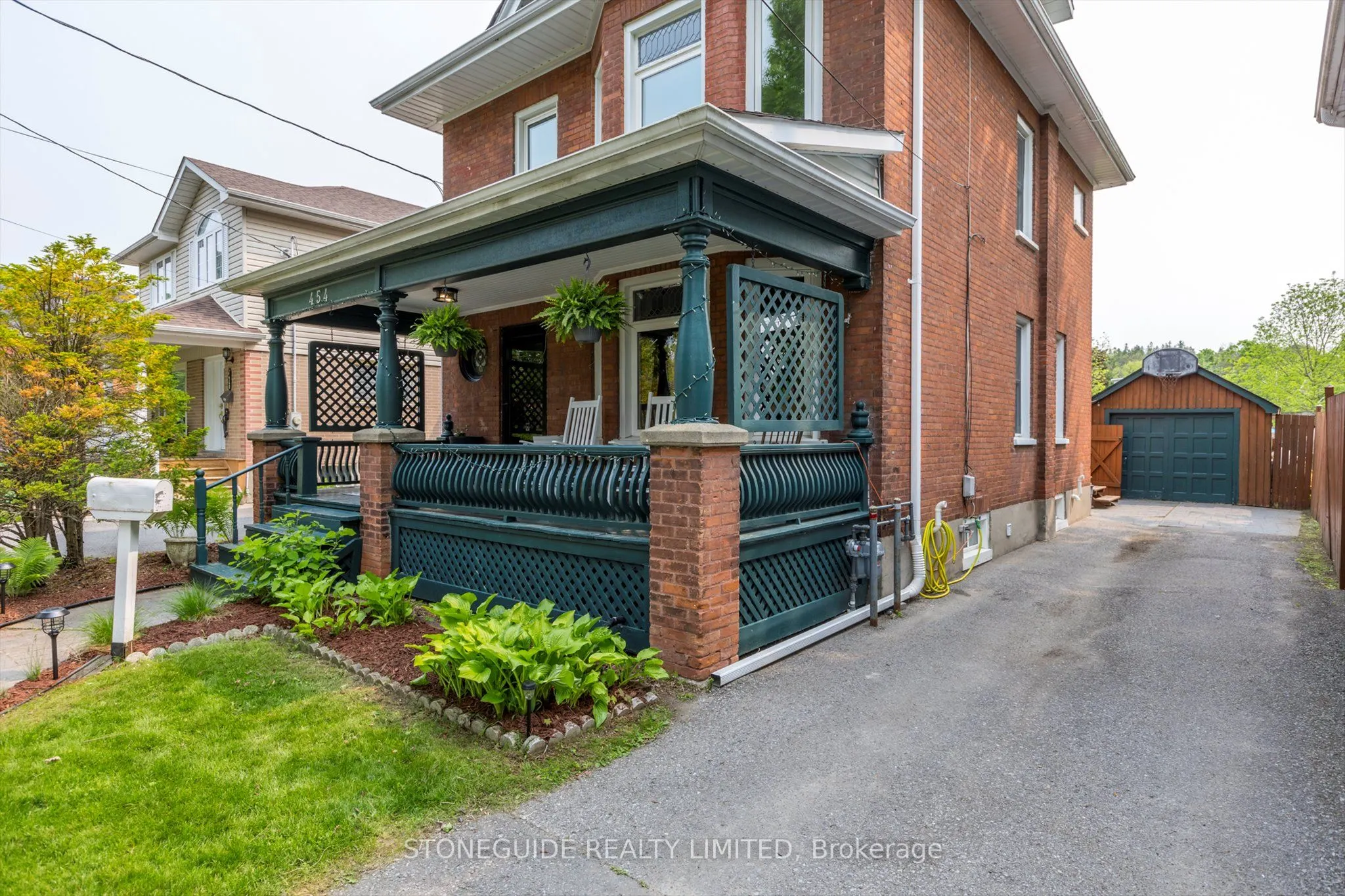 454 Mark Street