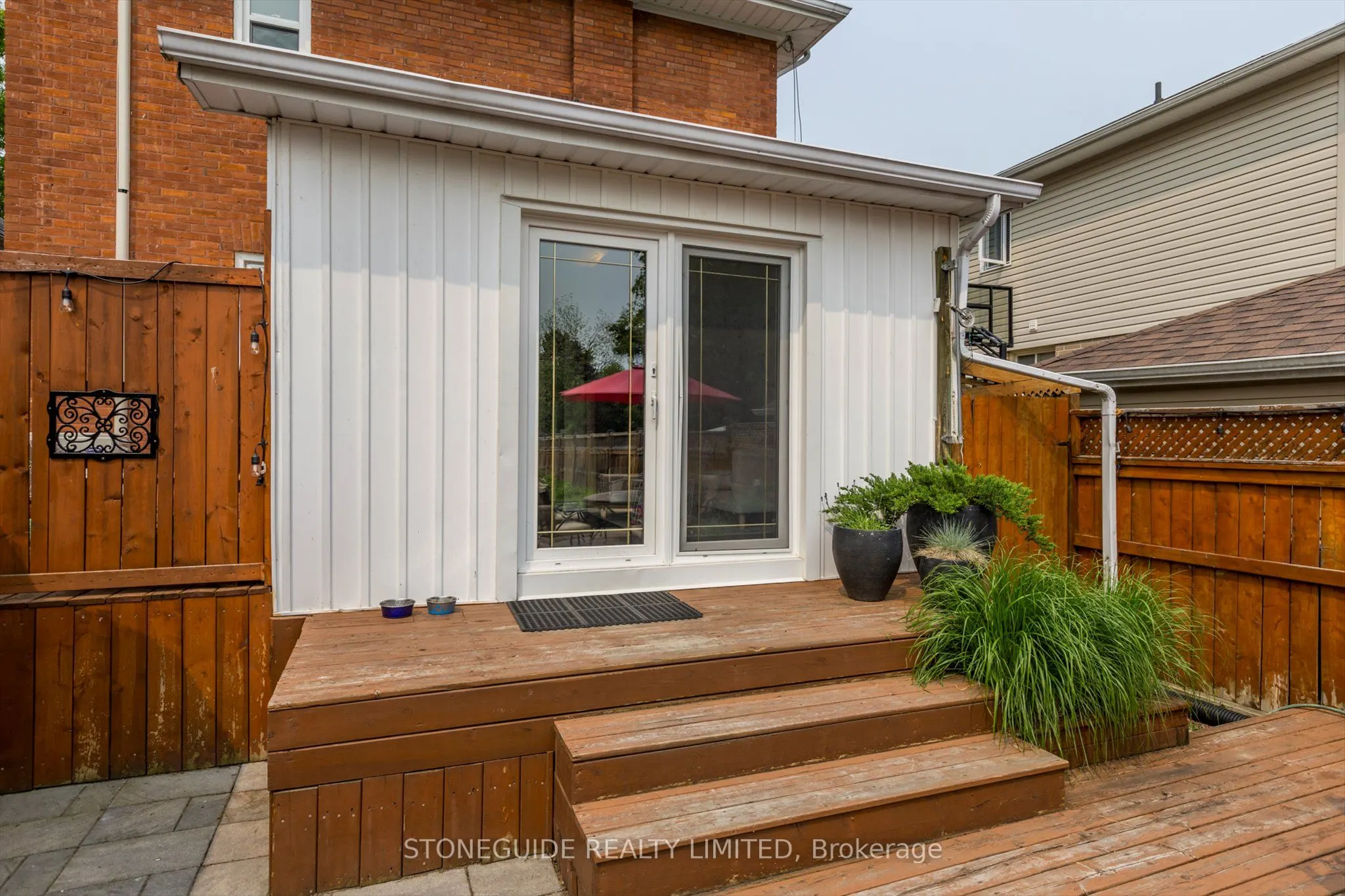 454 Mark Street