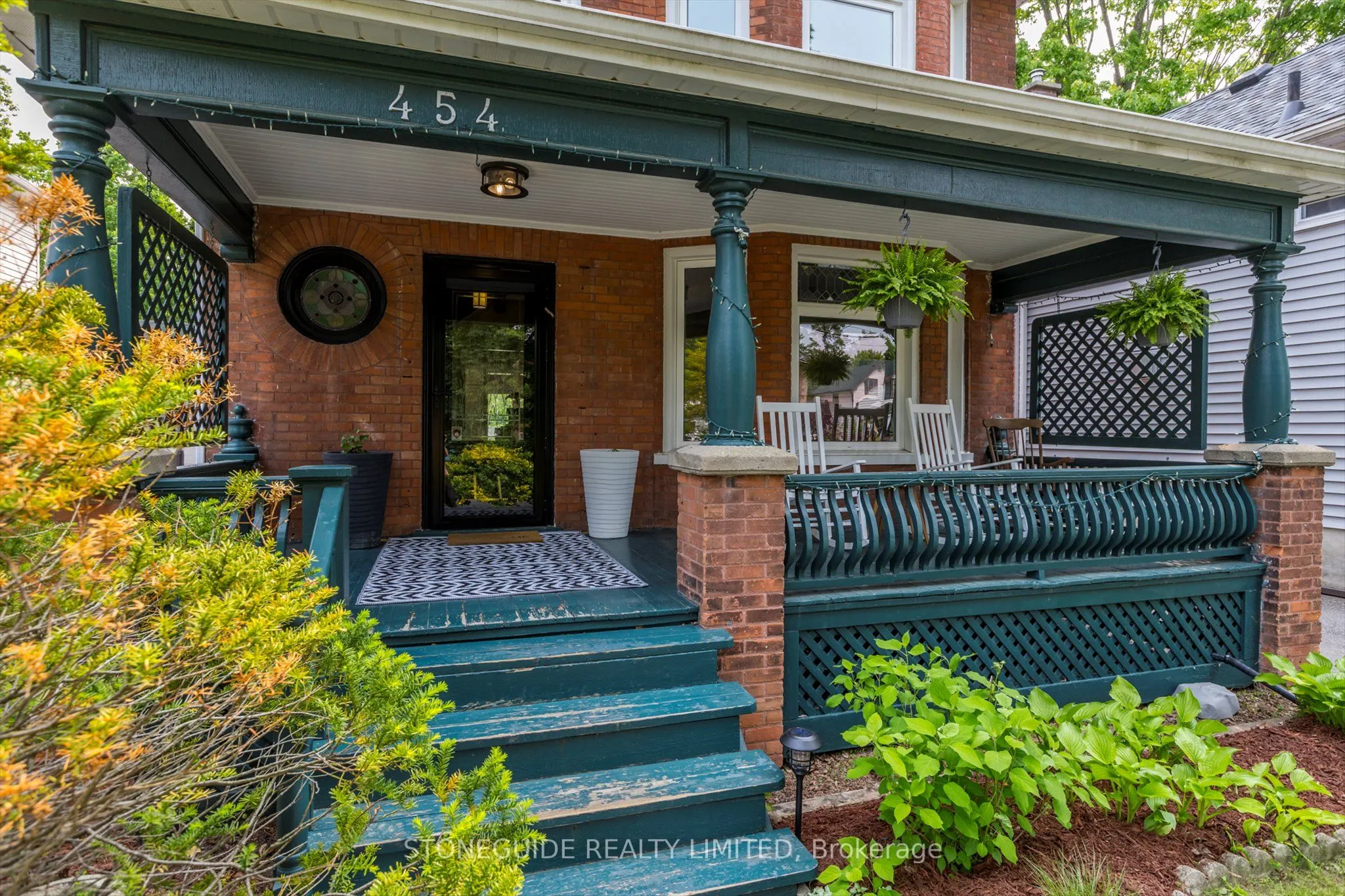 454 Mark Street