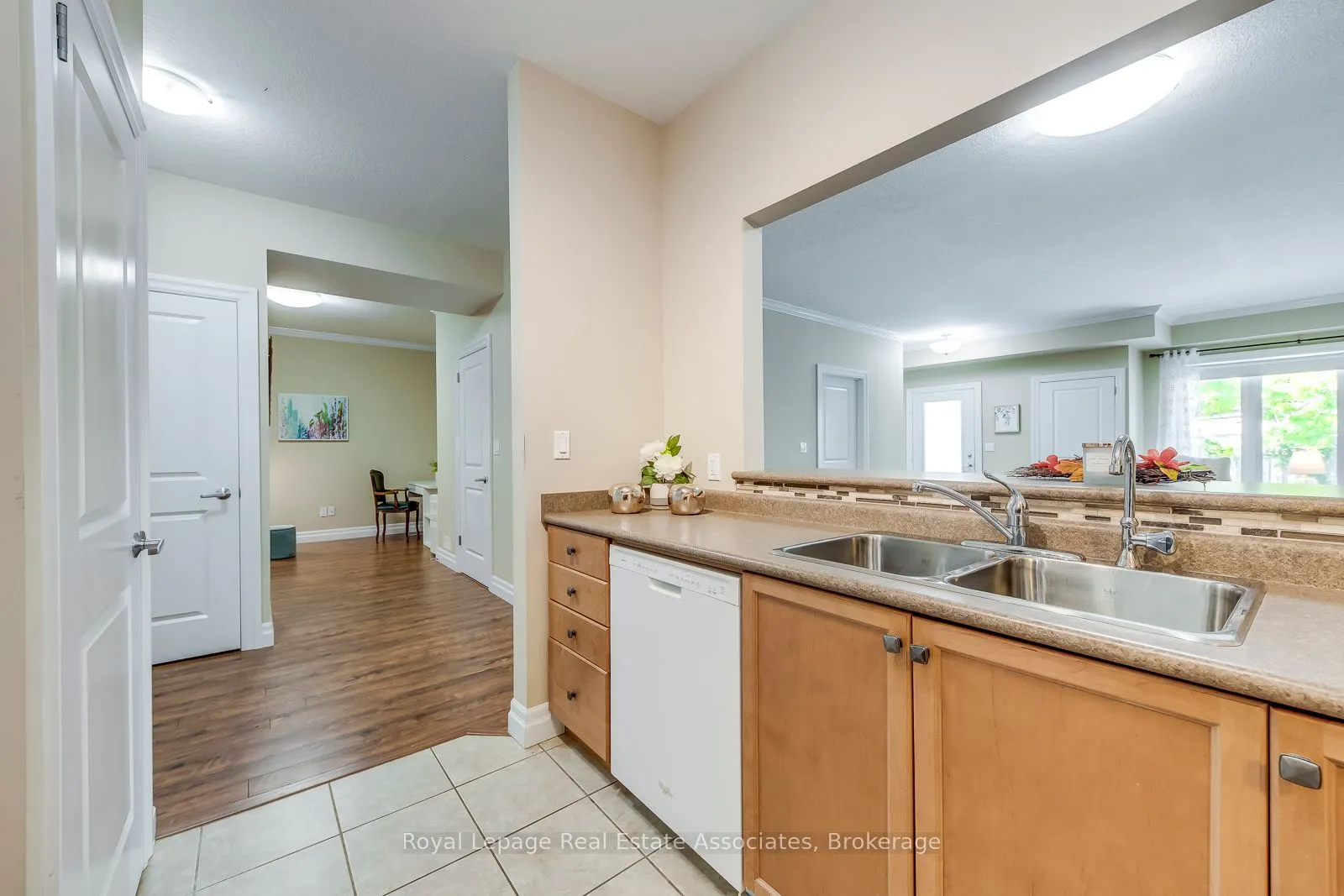 760 Woodhill Drive, #221