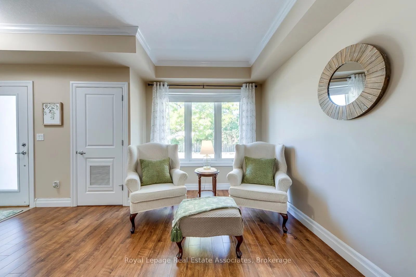 760 Woodhill Drive, #221