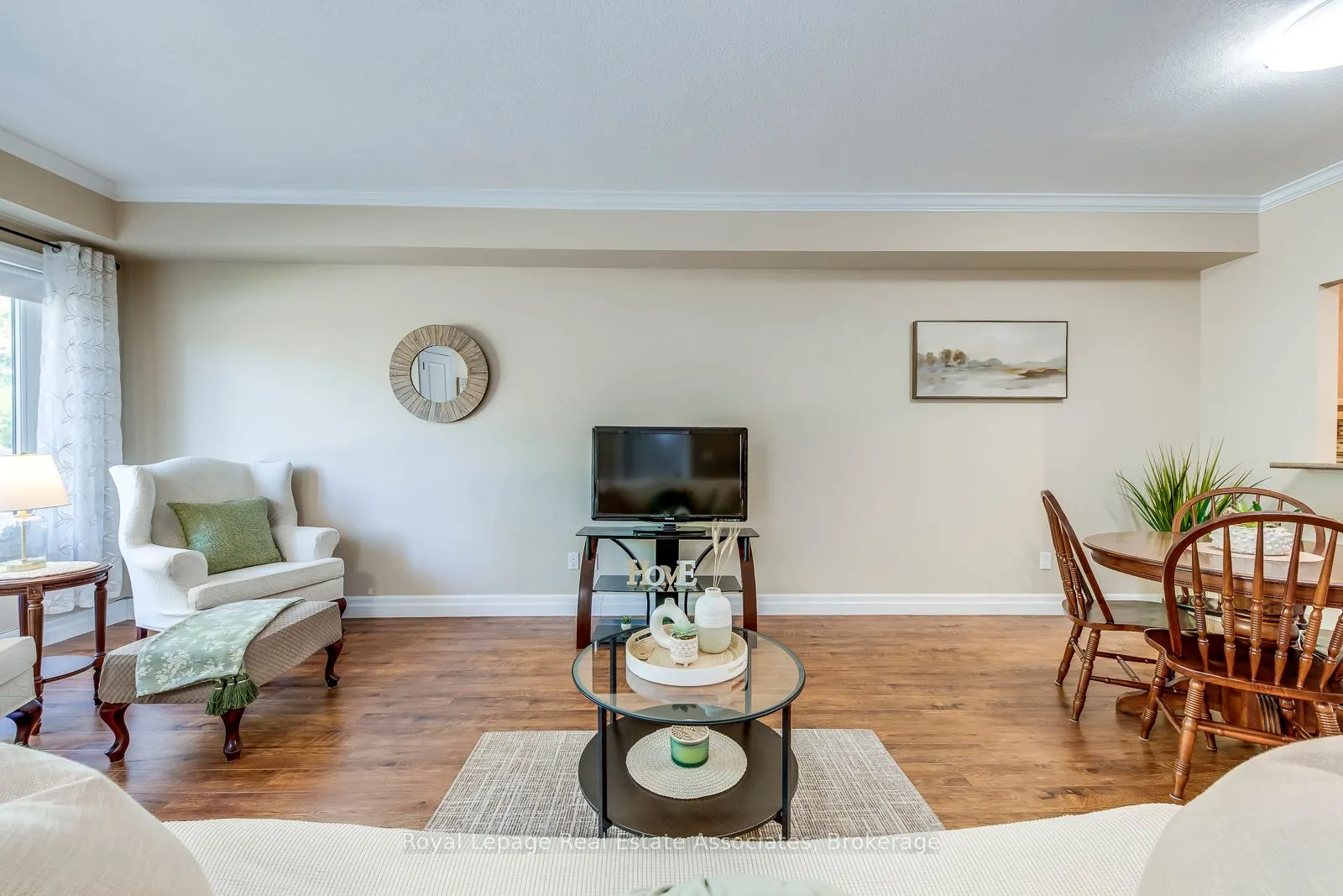 760 Woodhill Drive, #221