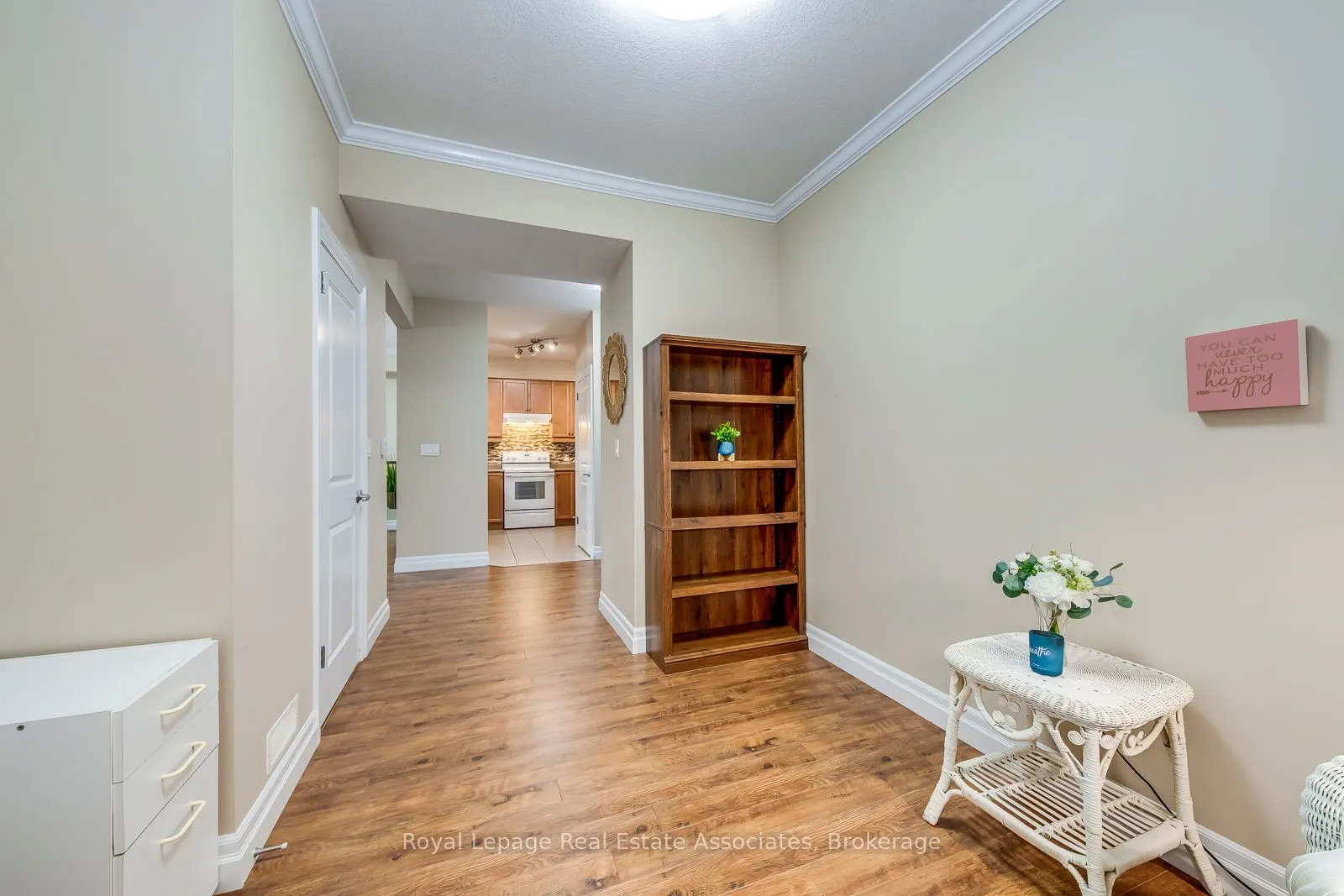 760 Woodhill Drive, #221