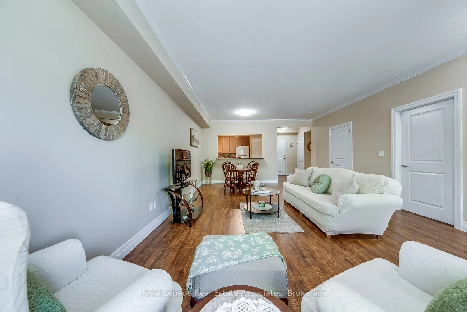 760 Woodhill Drive, #221