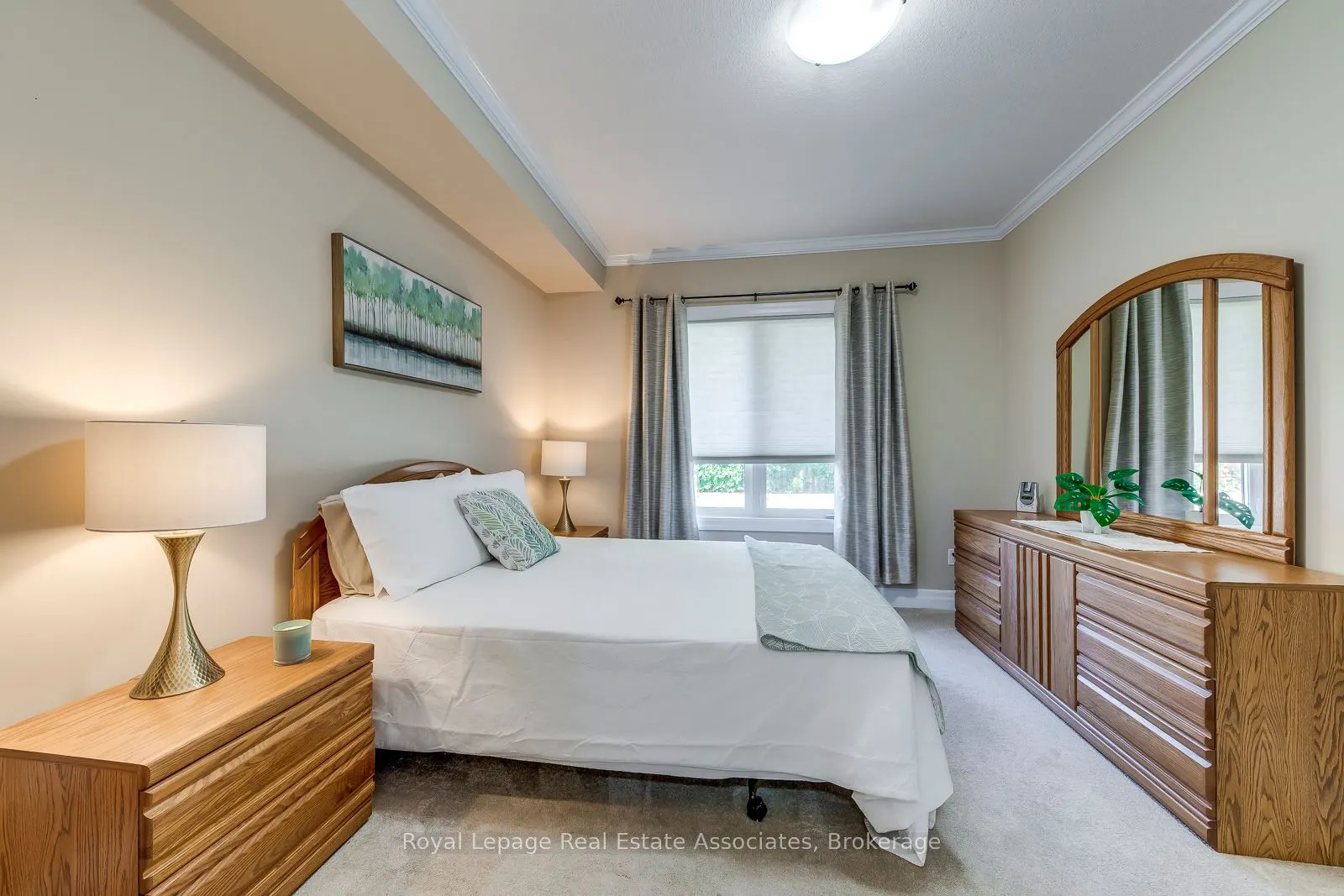 760 Woodhill Drive, #221