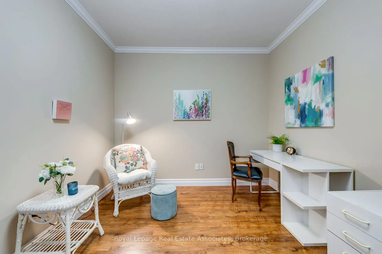 760 Woodhill Drive, #221