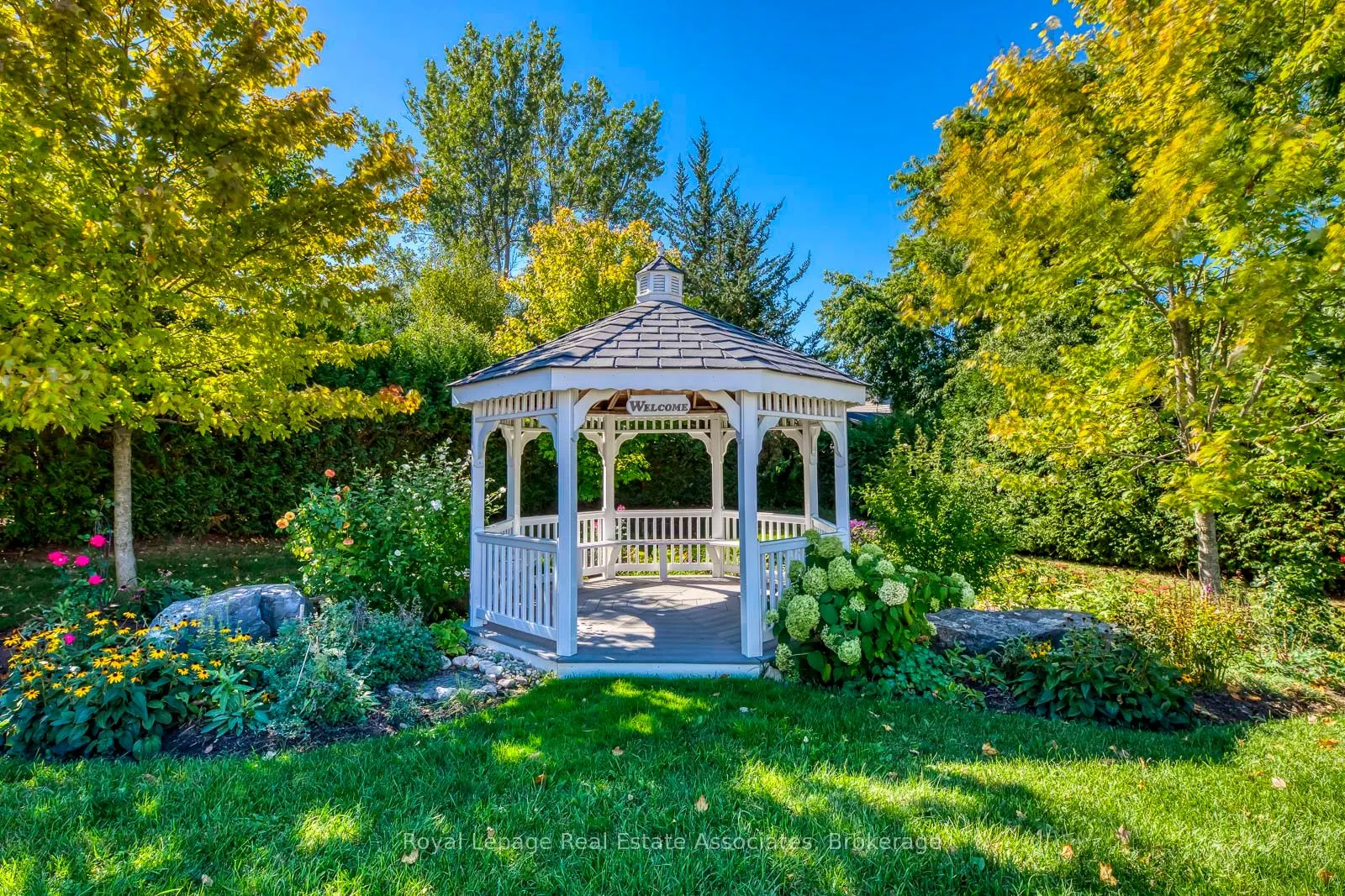 760 Woodhill Drive, #221