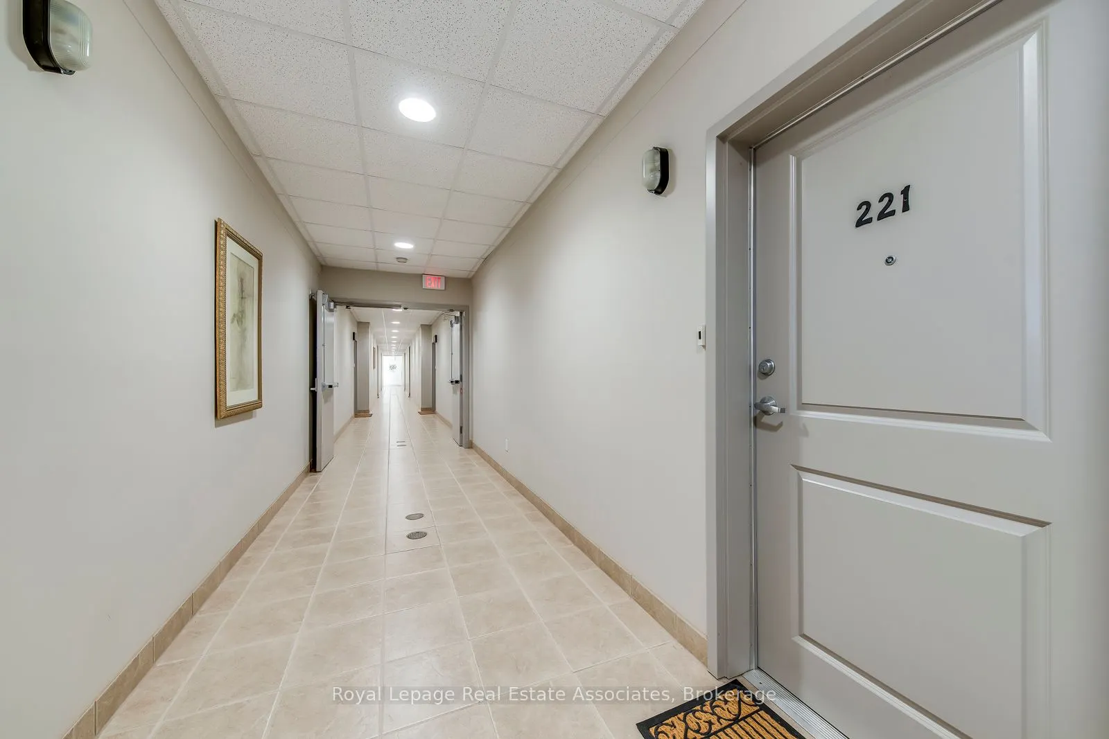 760 Woodhill Drive, #221
