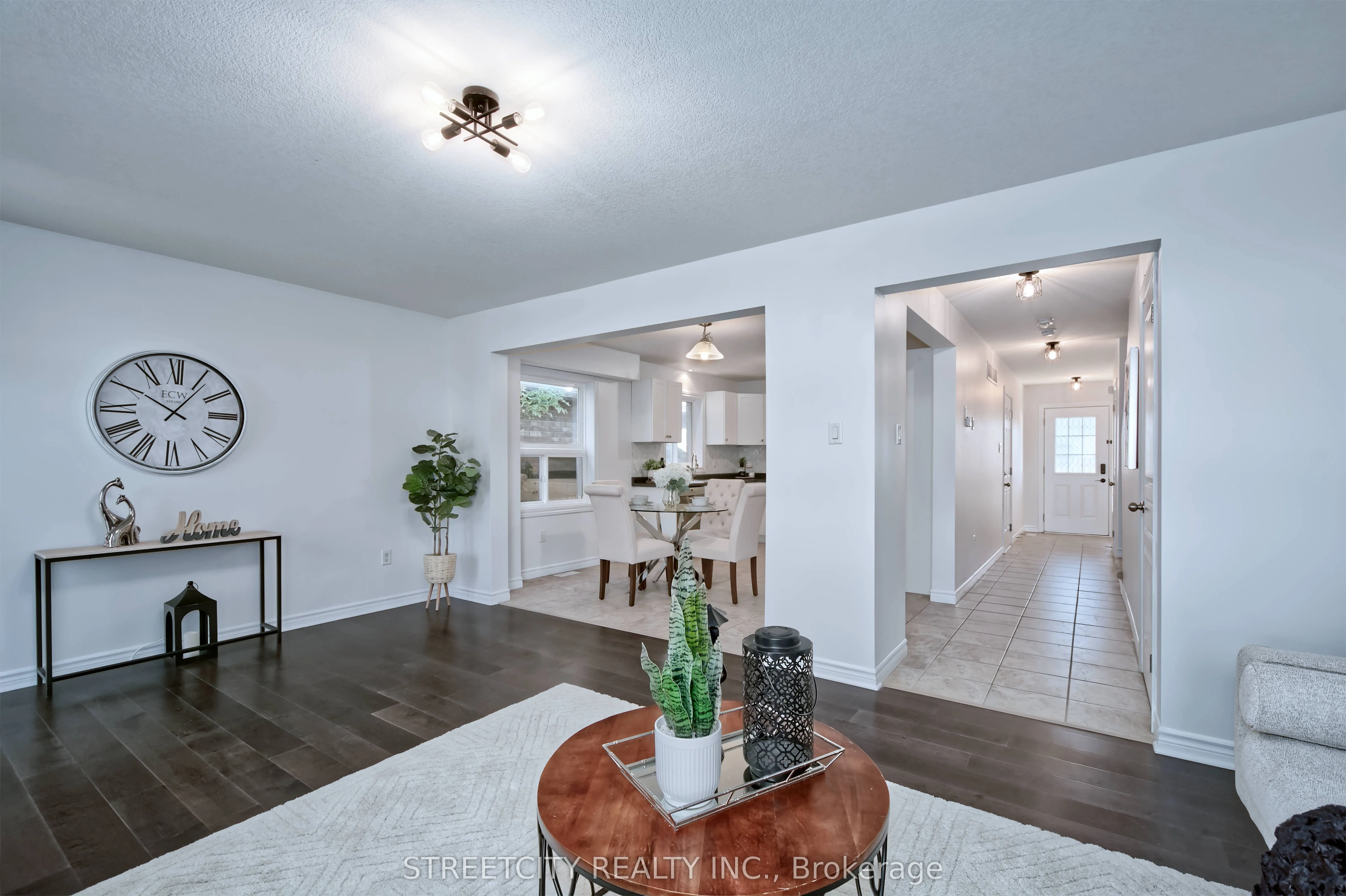 1966 Foxridge Crescent