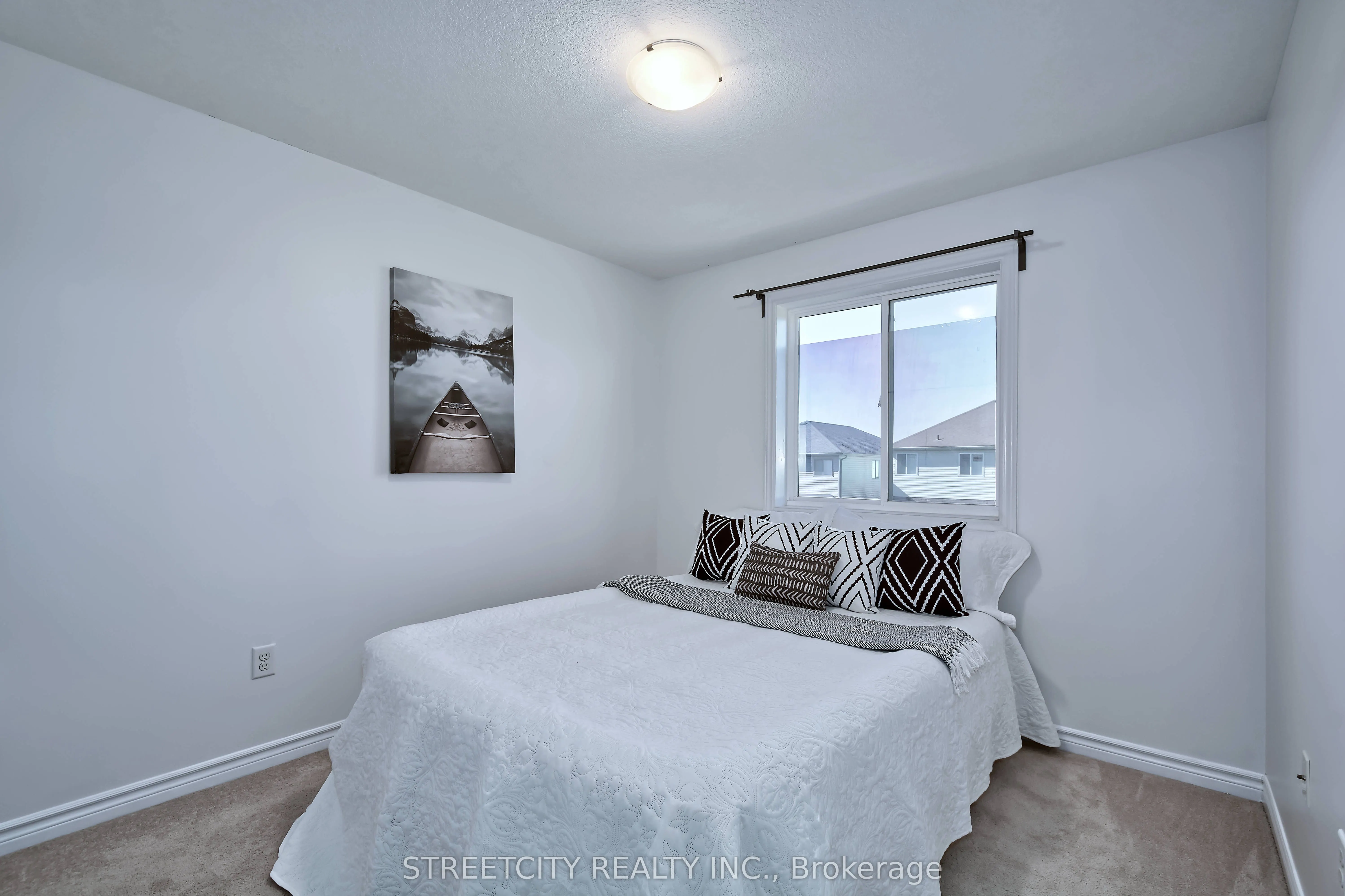 1966 Foxridge Crescent