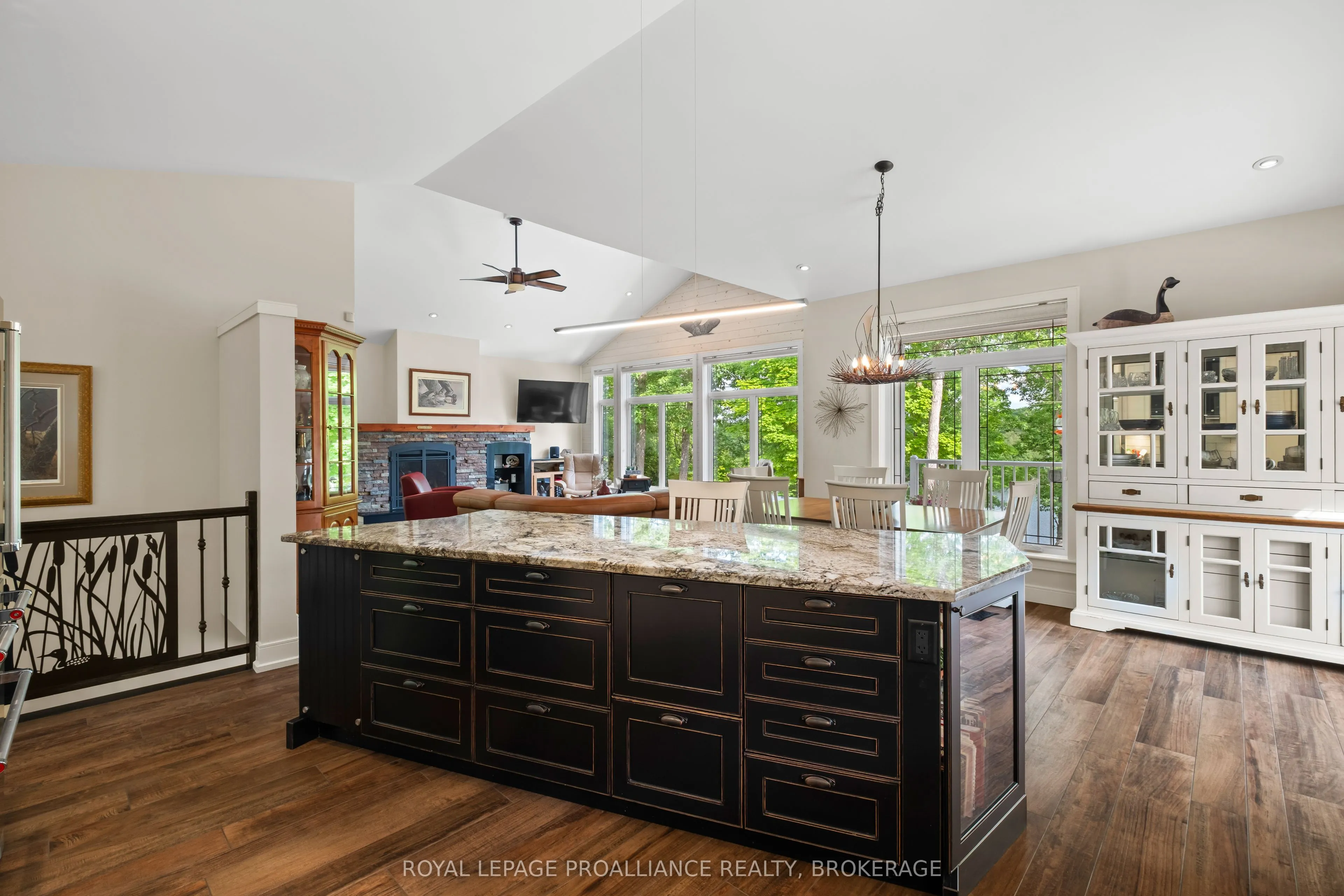 3670B Westport Road
