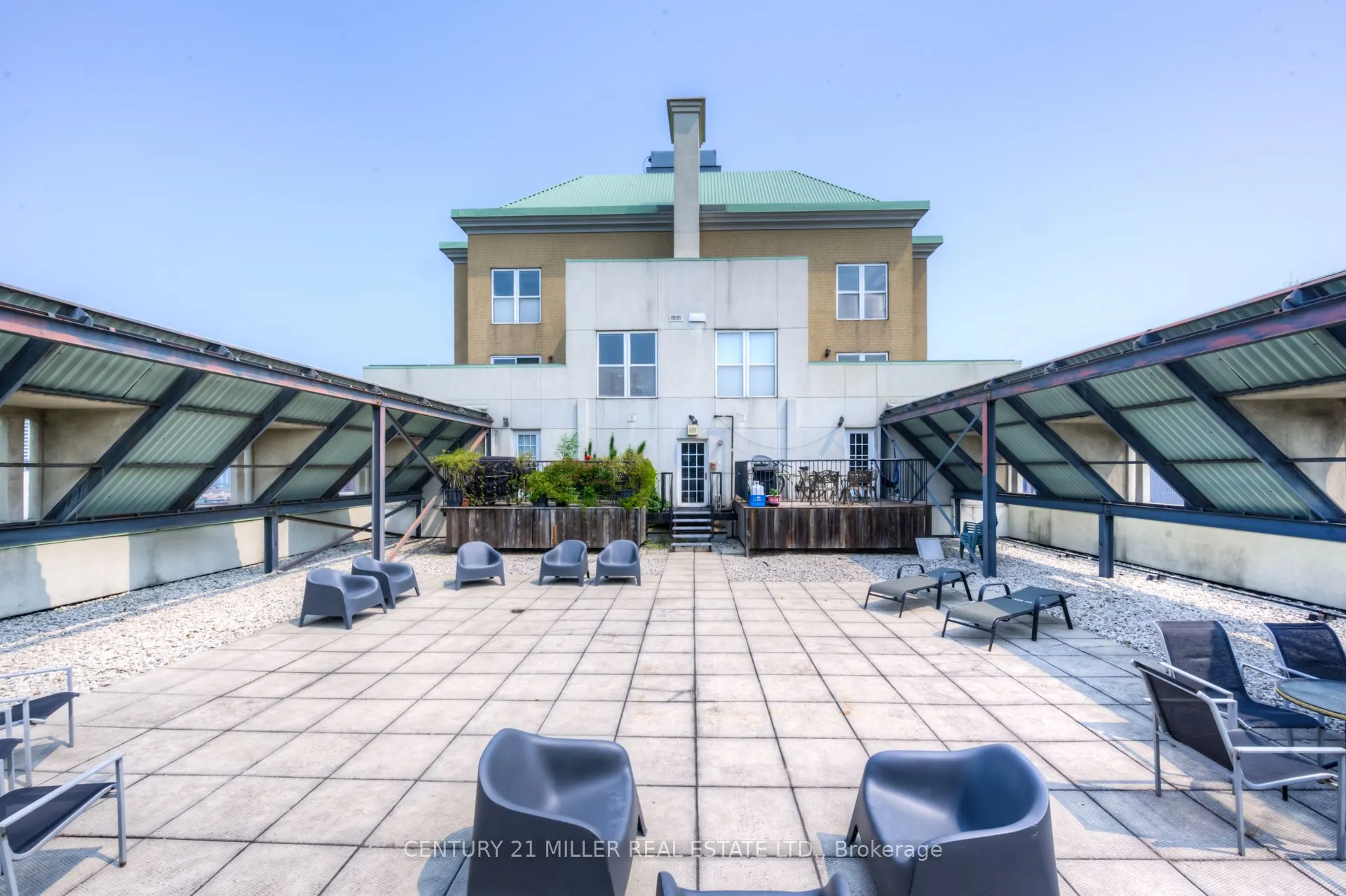 135 James Street S, #315