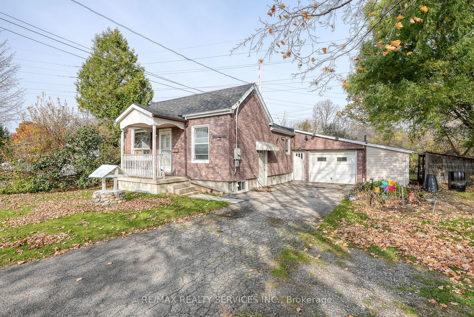 24 Norlan Avenue