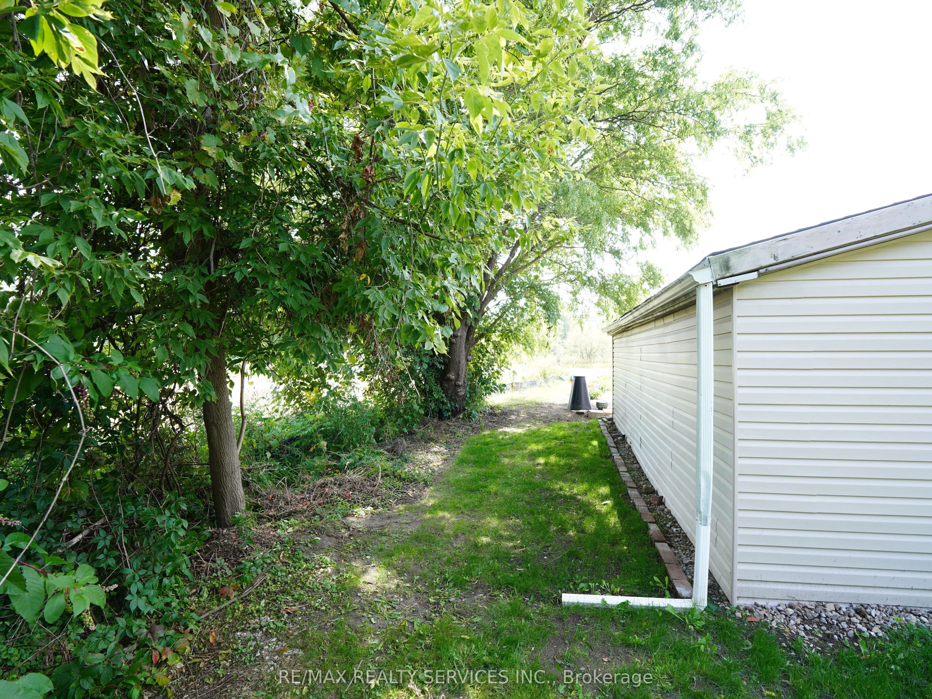 24 Norlan Avenue