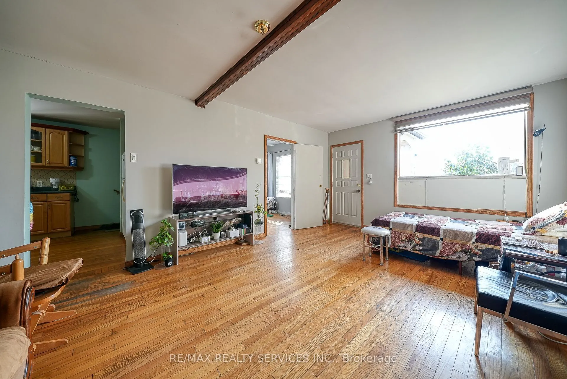 24 Norlan Avenue