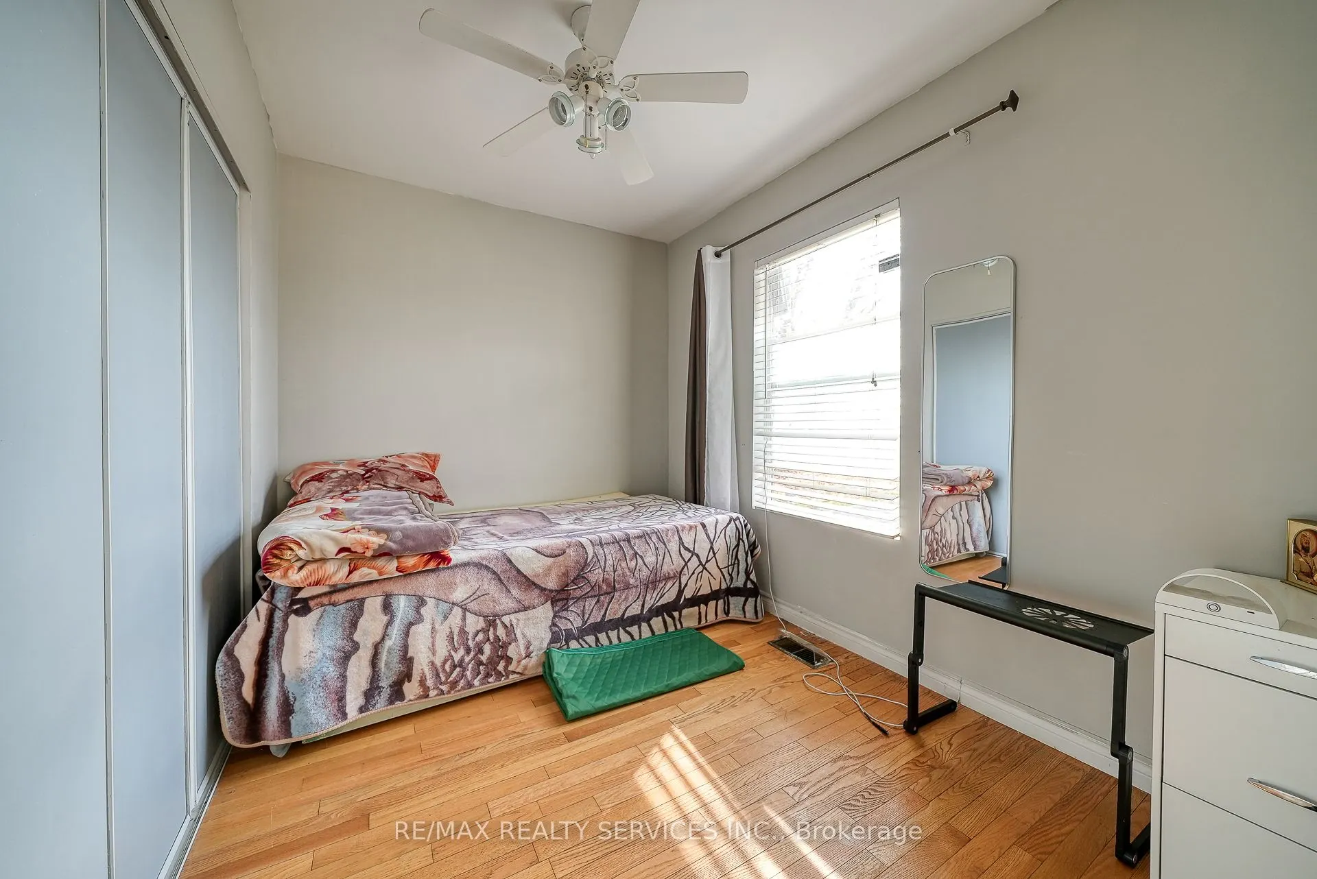 24 Norlan Avenue