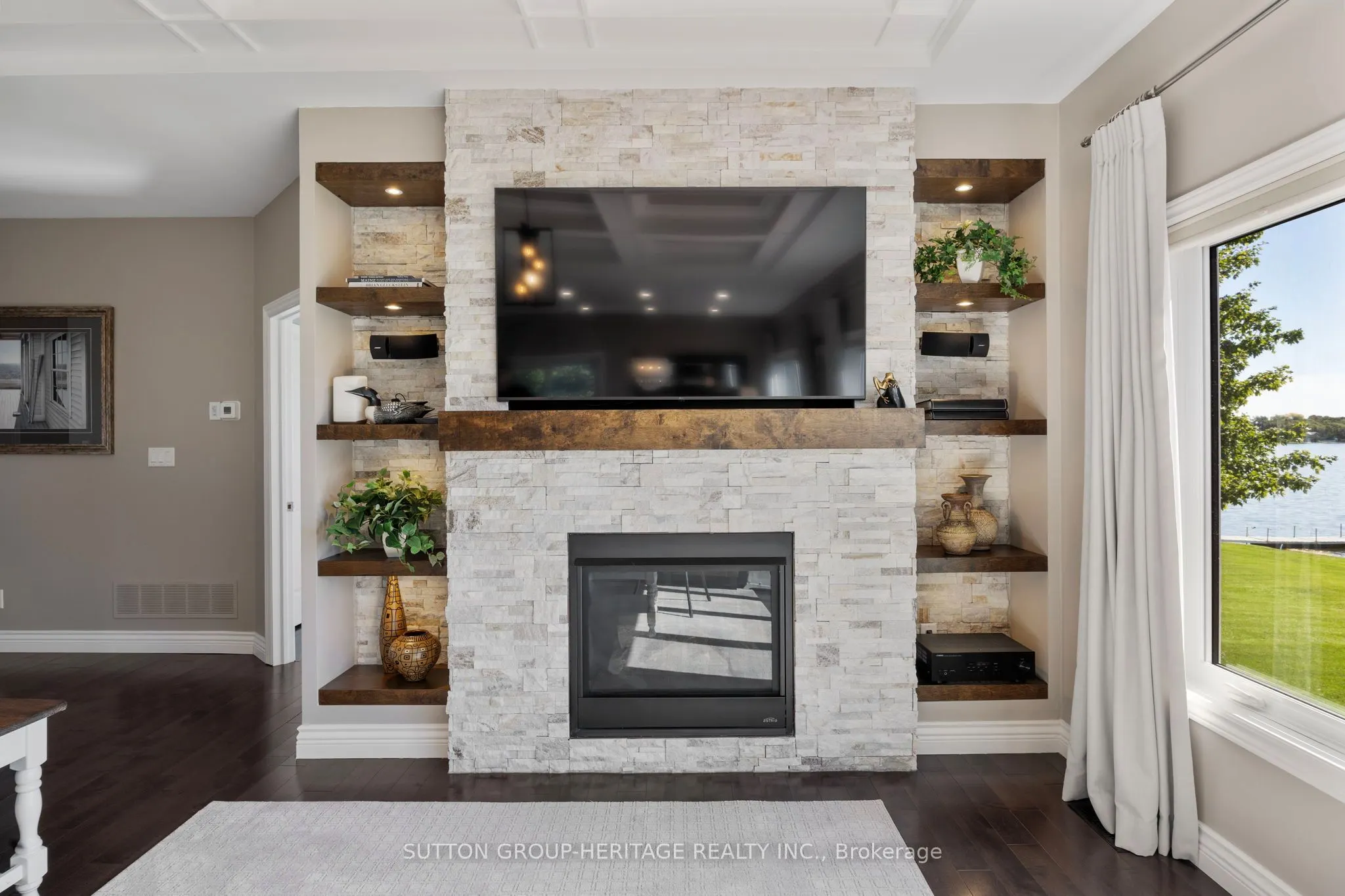 52 Hillside Drive