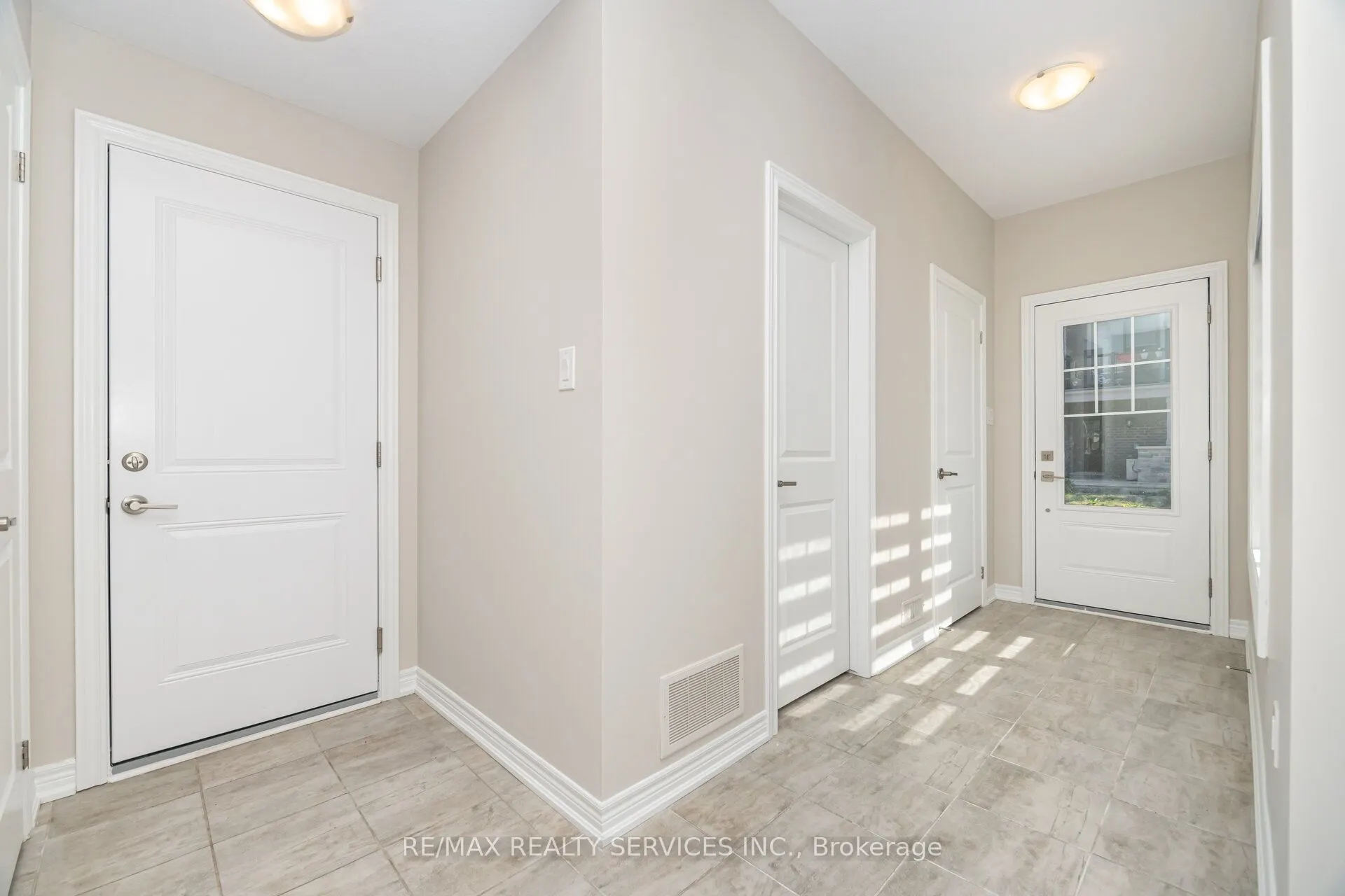10 Birmingham Drive, #113