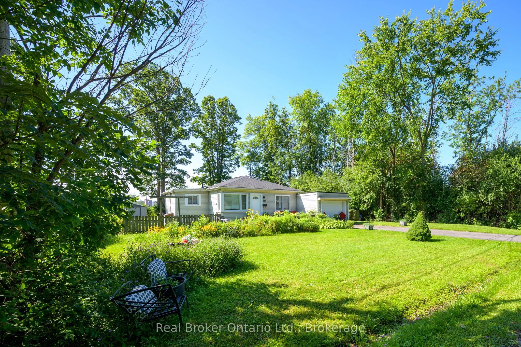 625 Sims Avenue