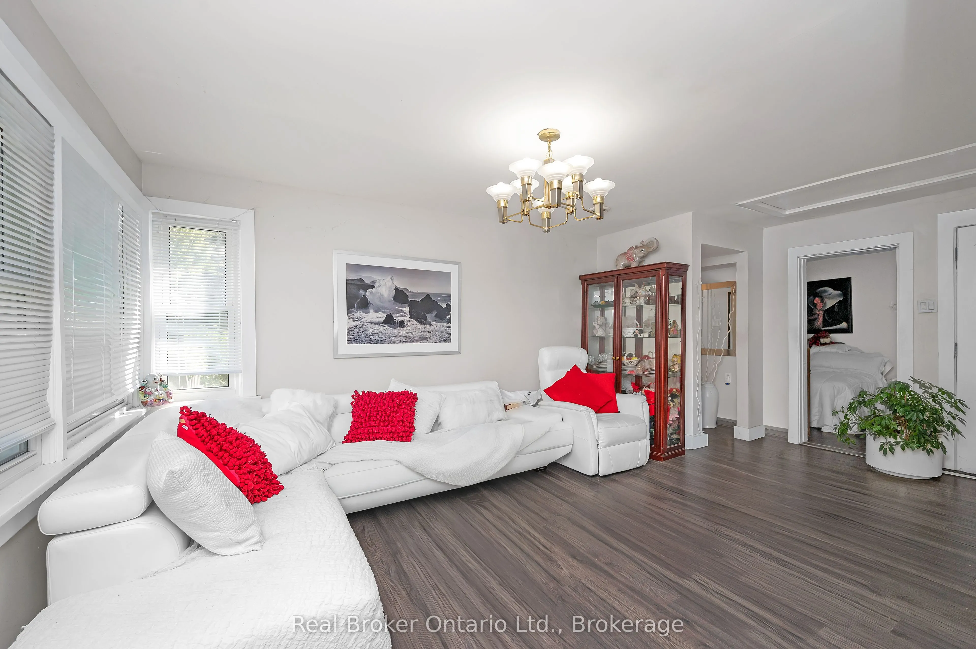 625 Sims Avenue