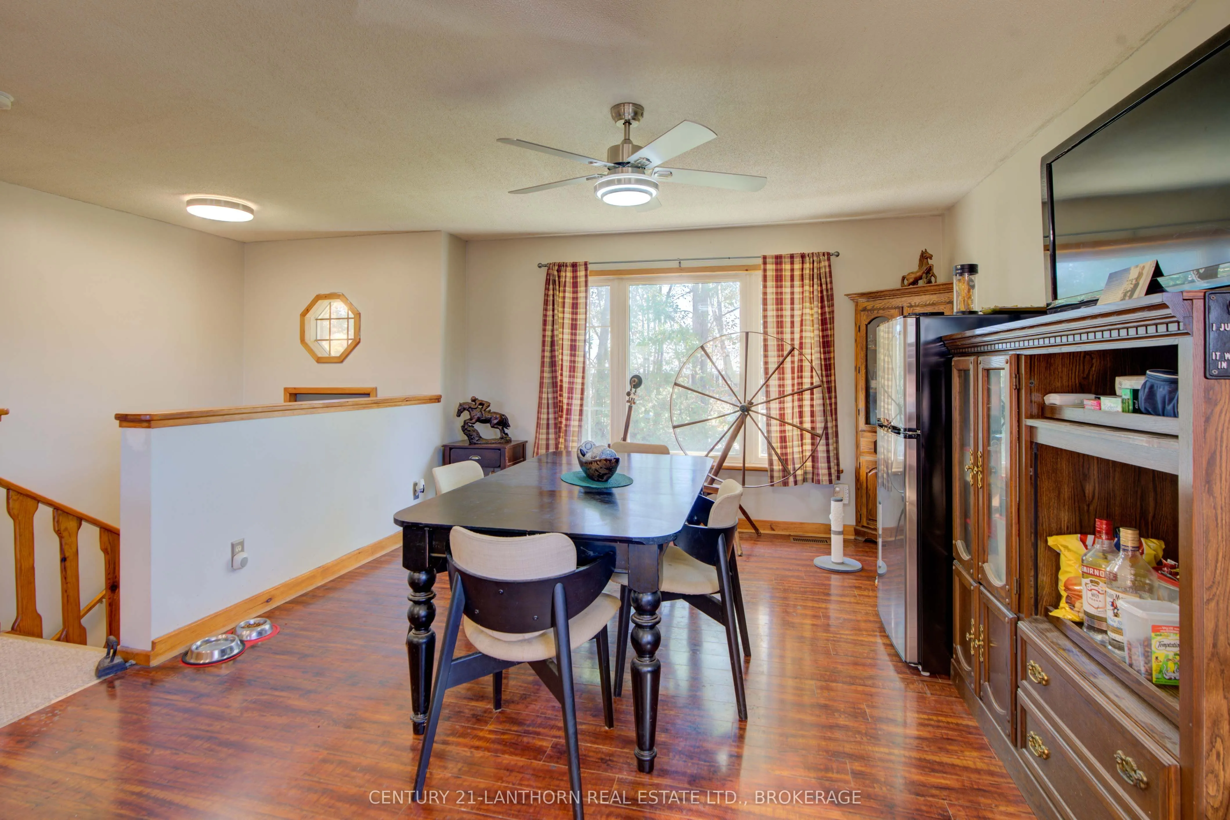 895 Ninth Concession Road