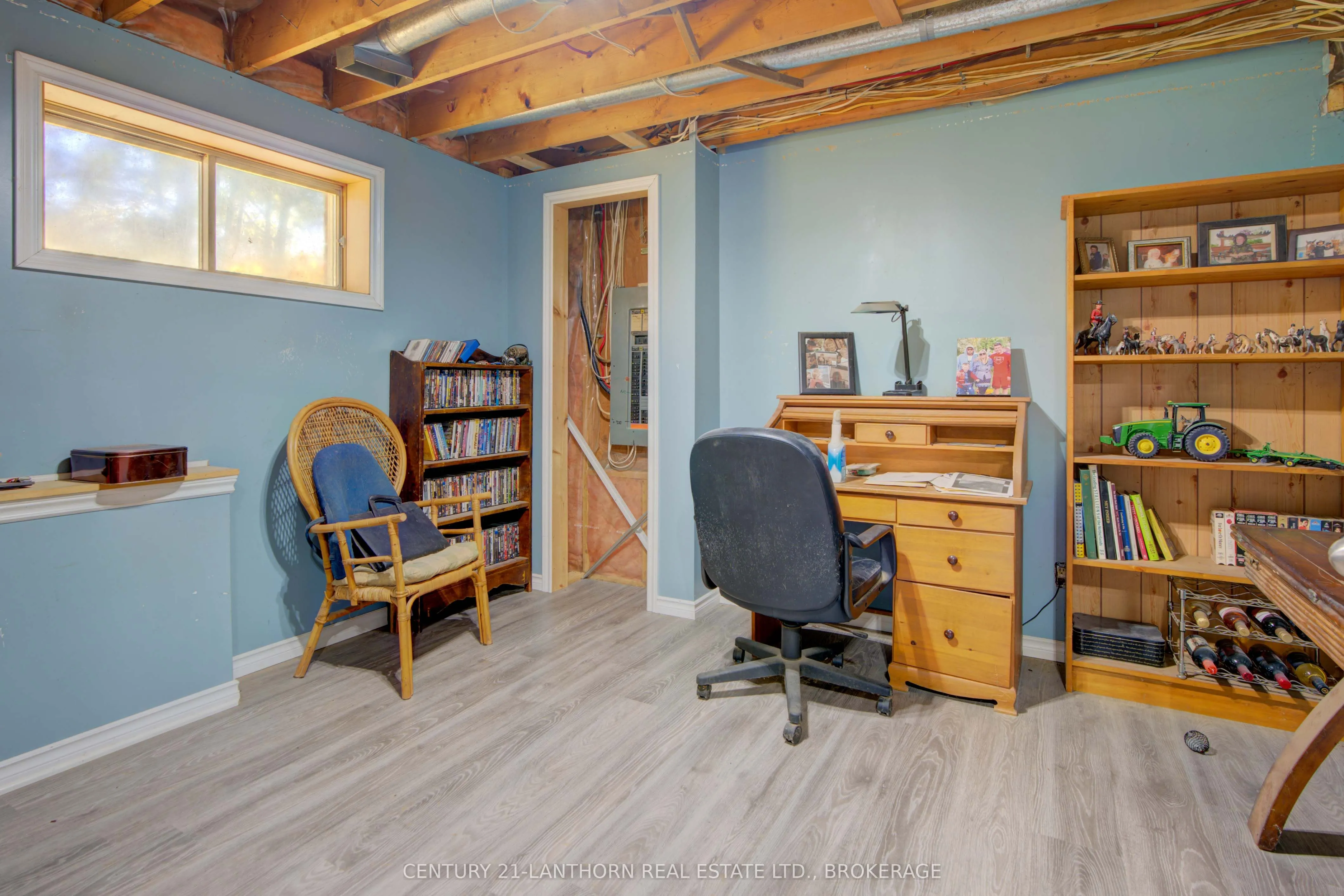 895 Ninth Concession Road