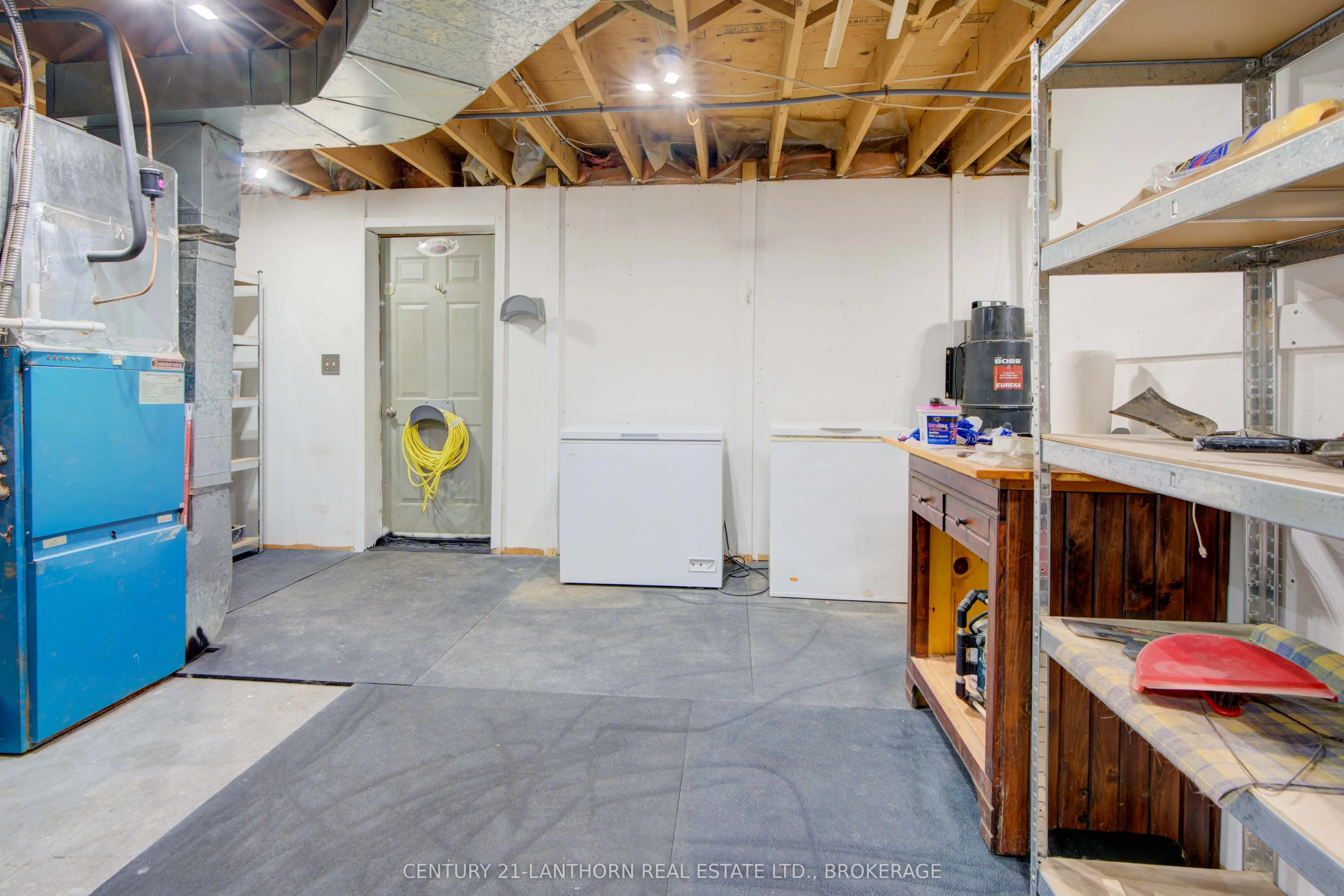 895 Ninth Concession Road