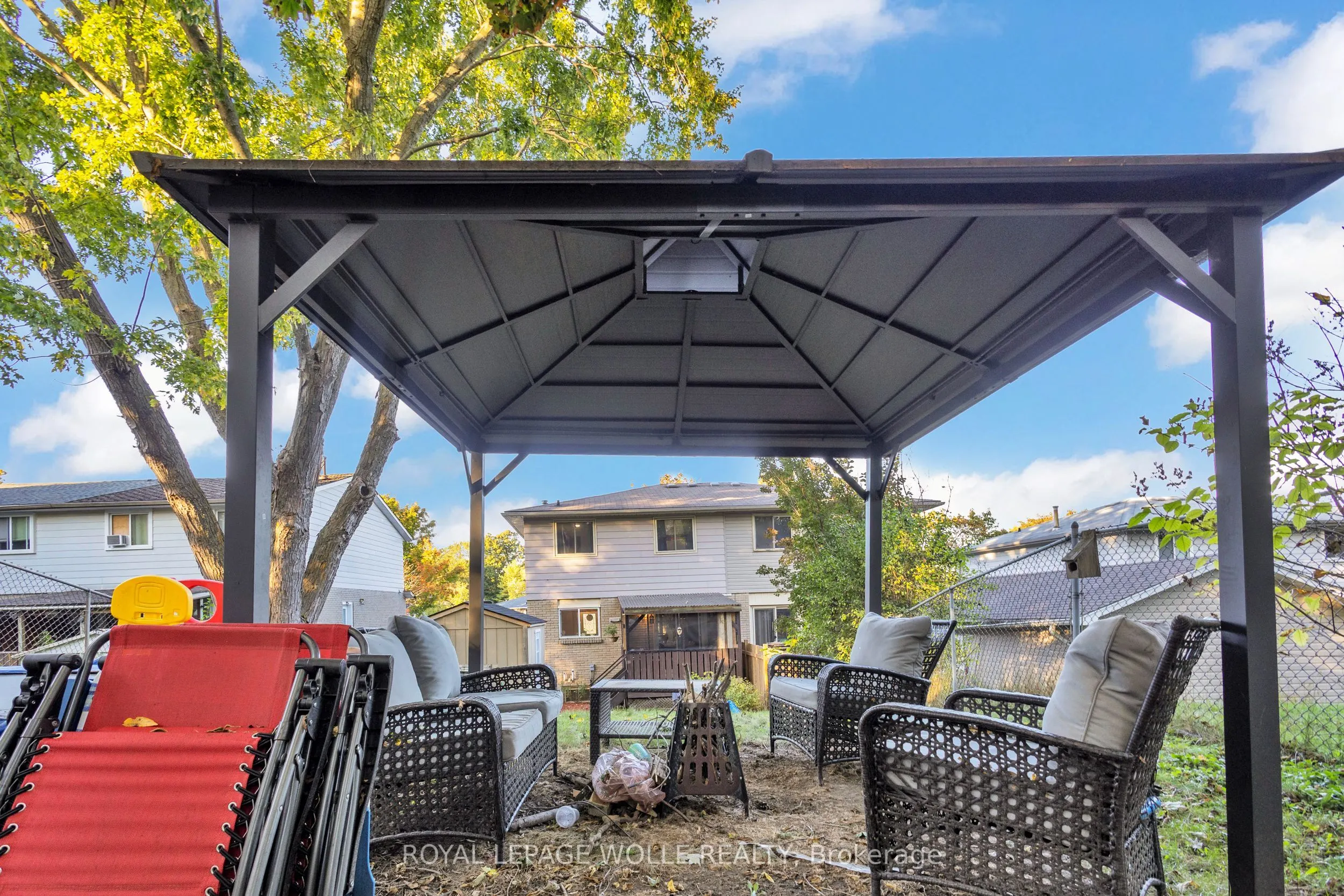 110 Shadeland Crescent