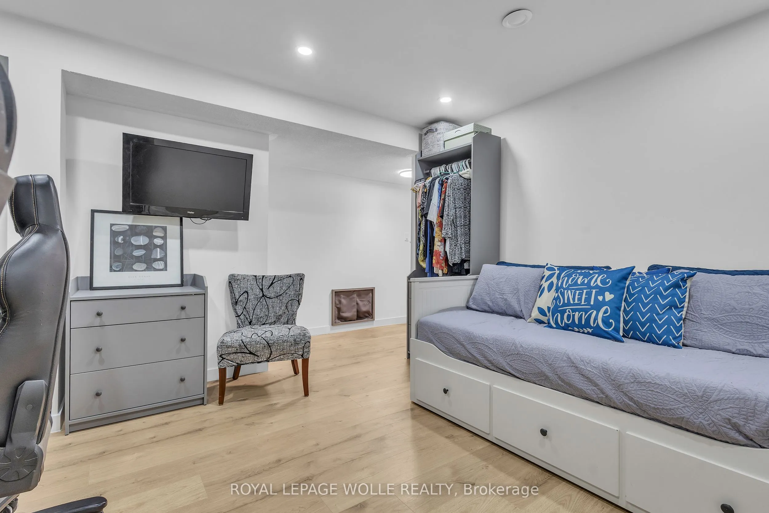 110 Shadeland Crescent