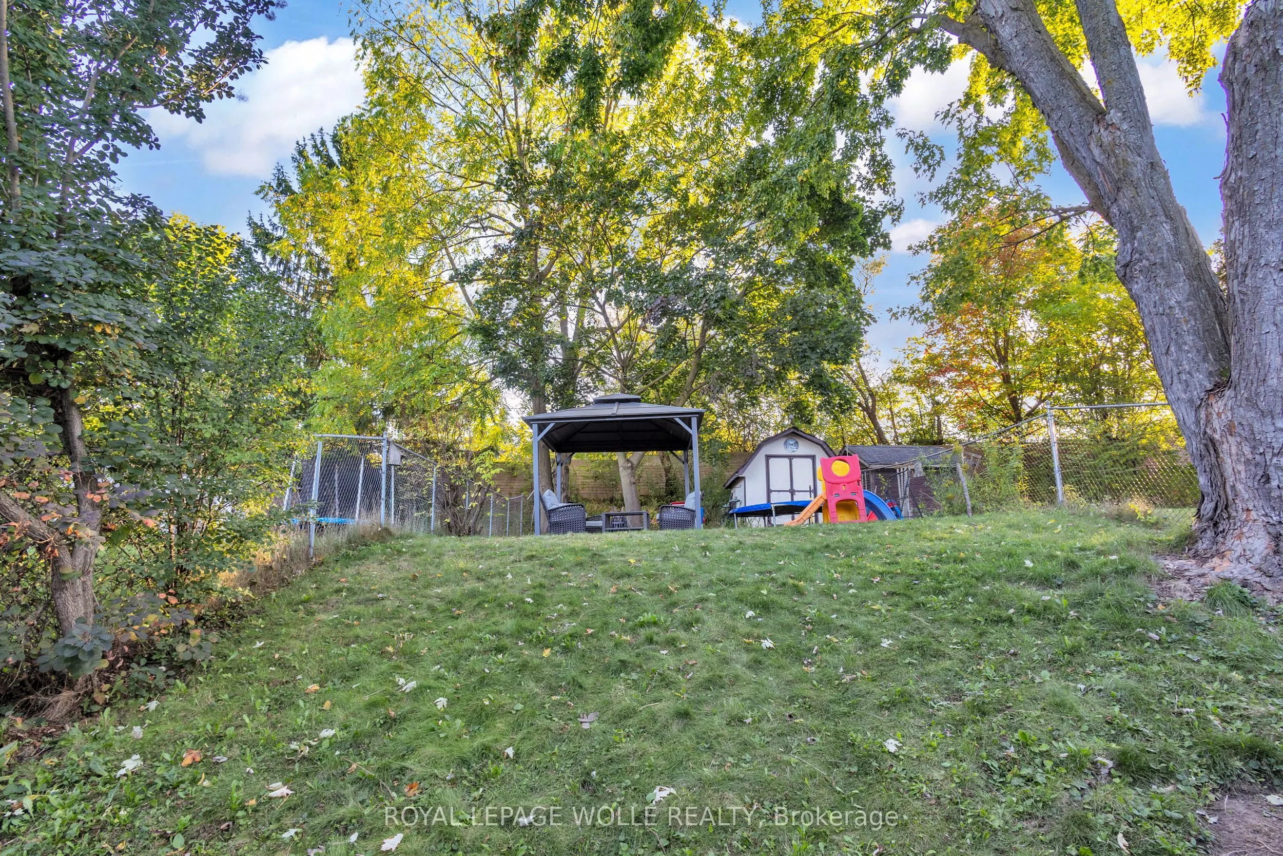 110 Shadeland Crescent