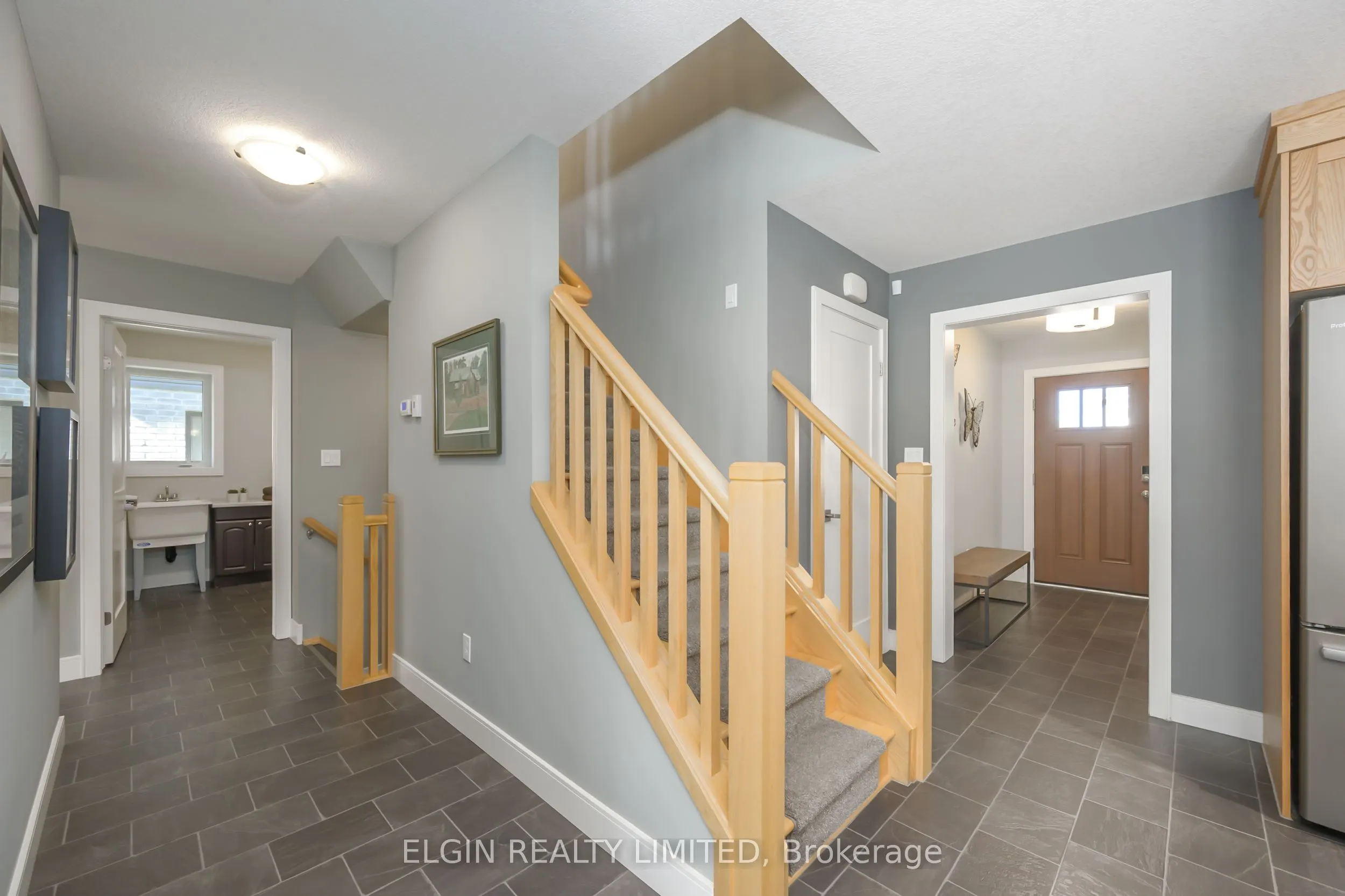 8 Deerfield Court