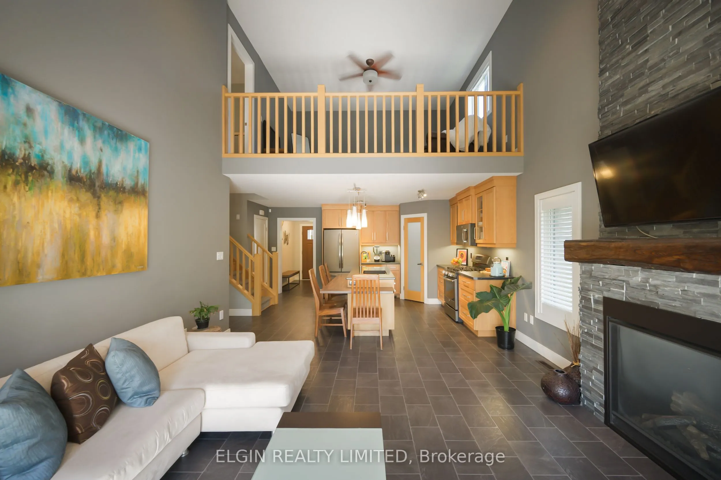 8 Deerfield Court