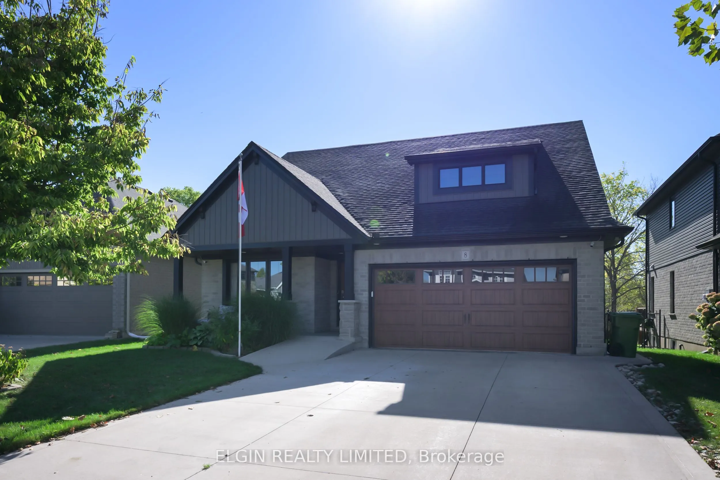8 Deerfield Court