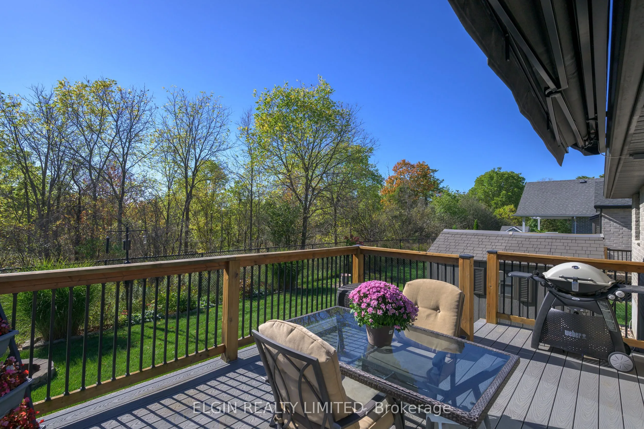 8 Deerfield Court