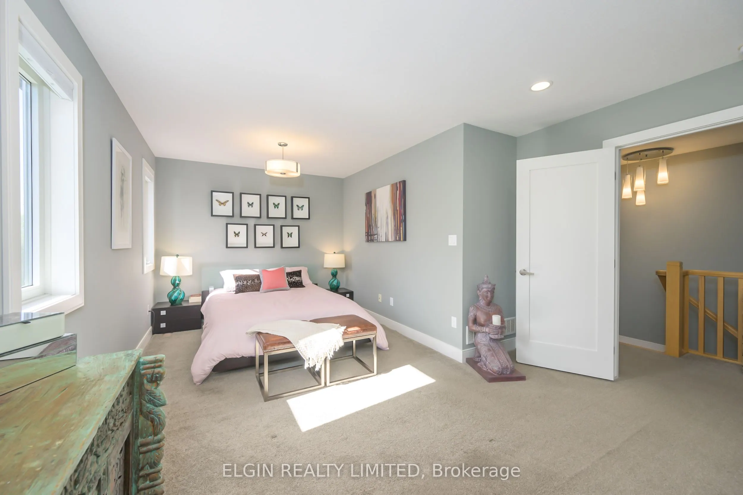 8 Deerfield Court