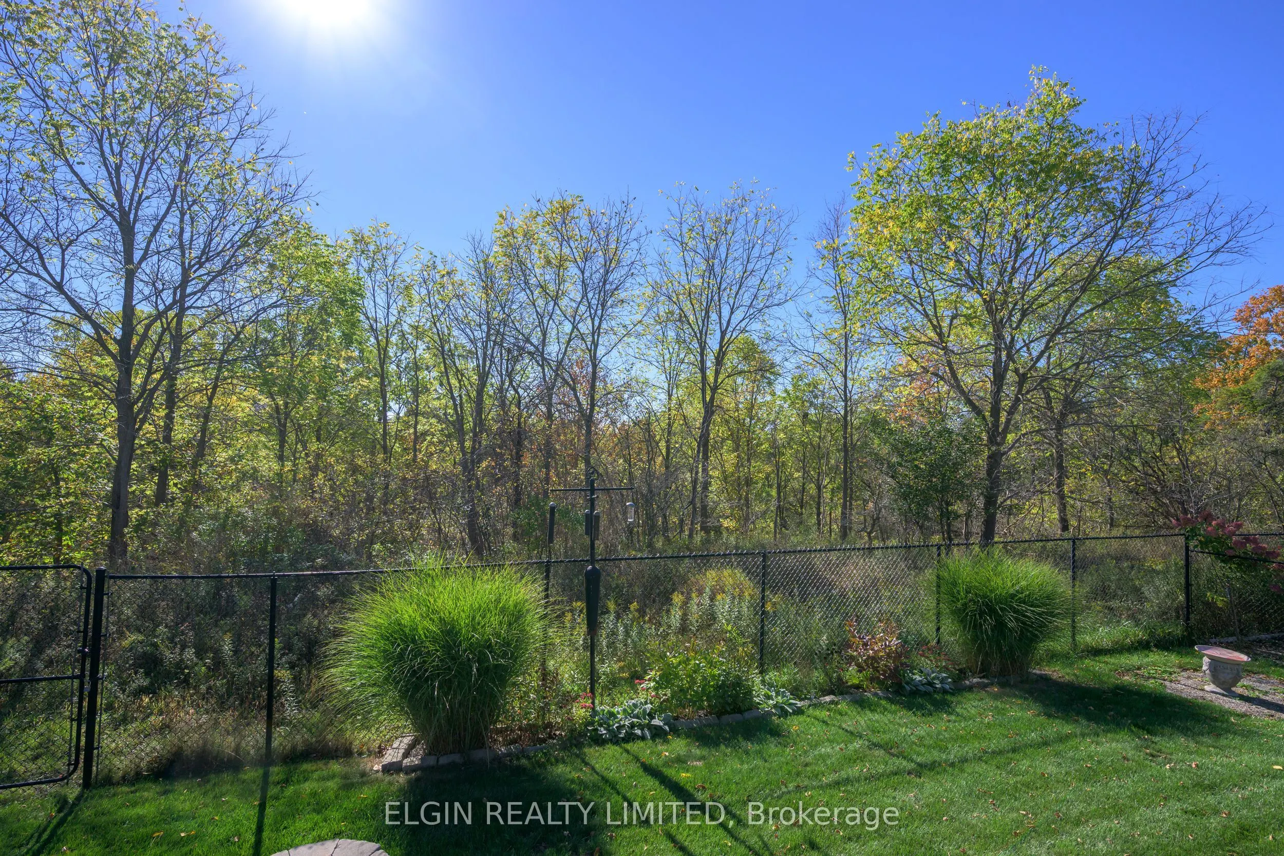 8 Deerfield Court