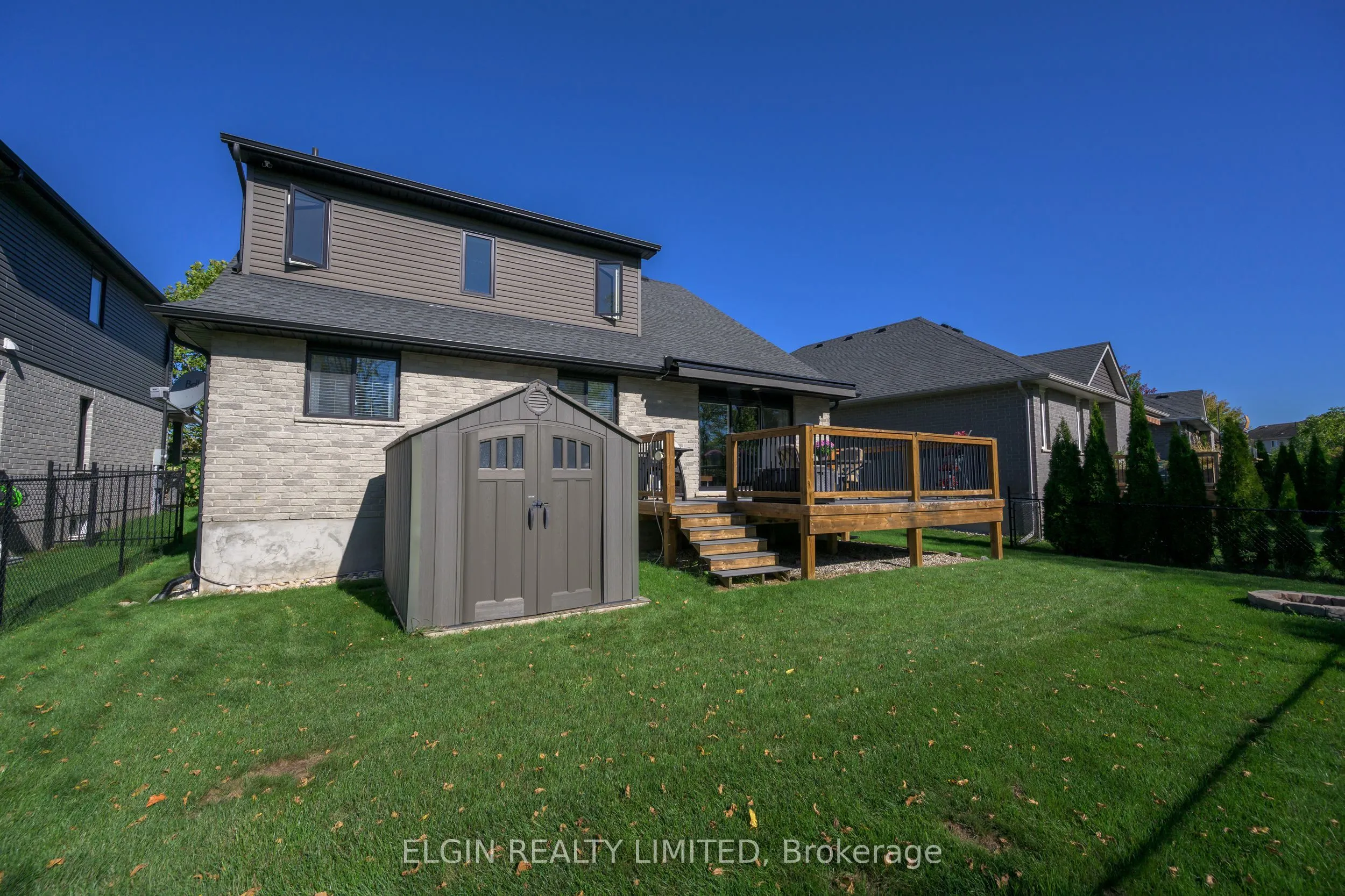 8 Deerfield Court