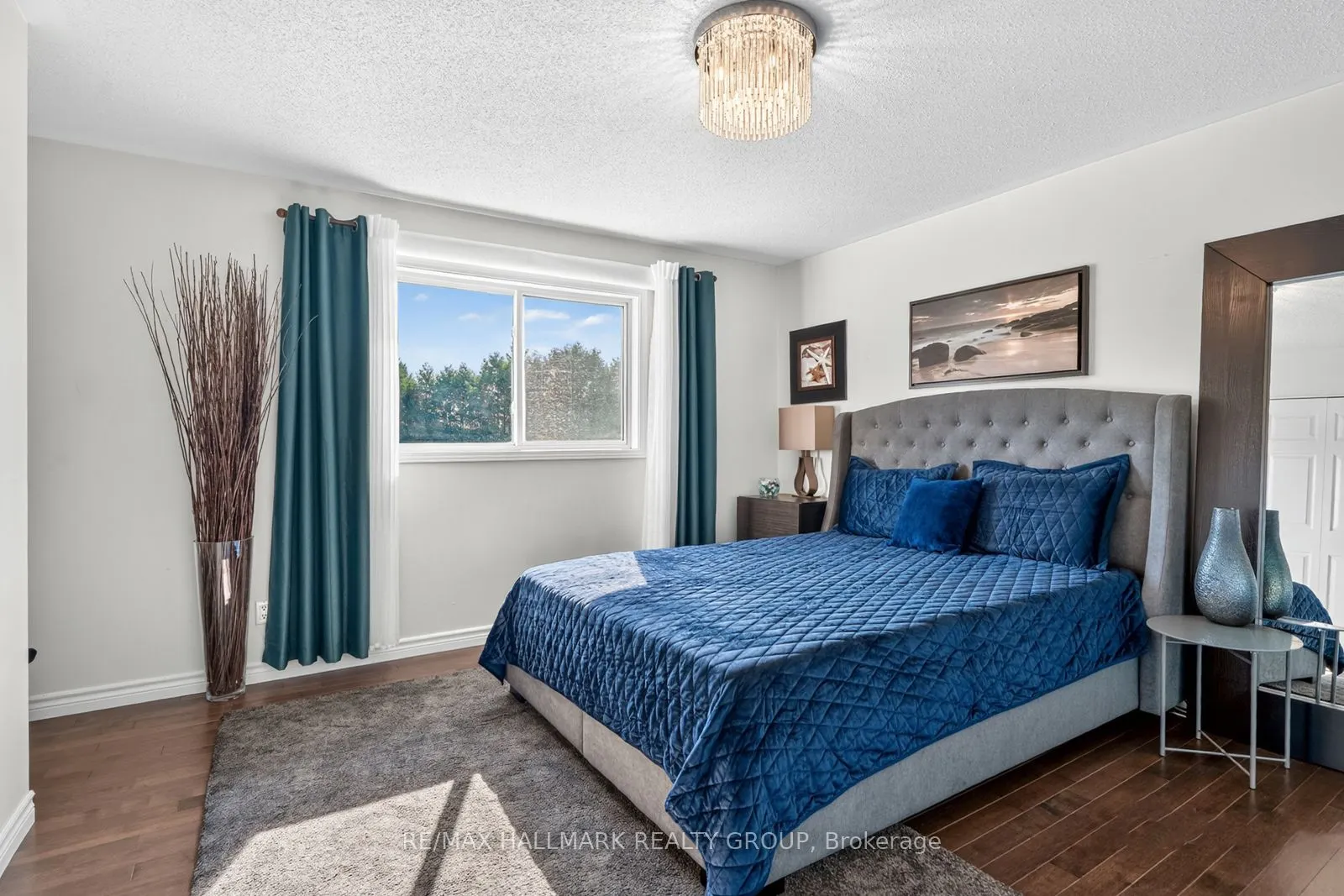 2851 GLENWOOD Drive