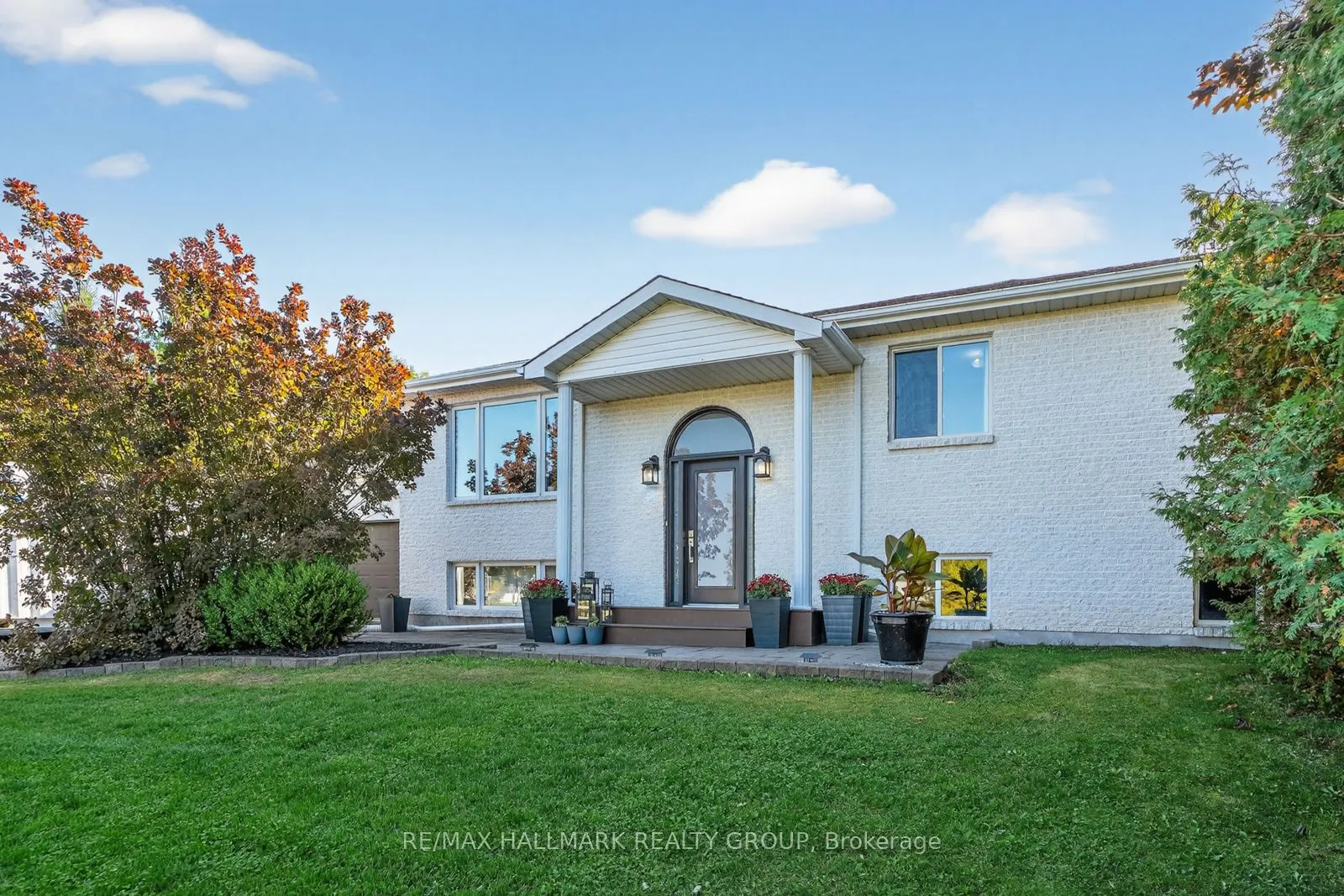 2851 GLENWOOD Drive