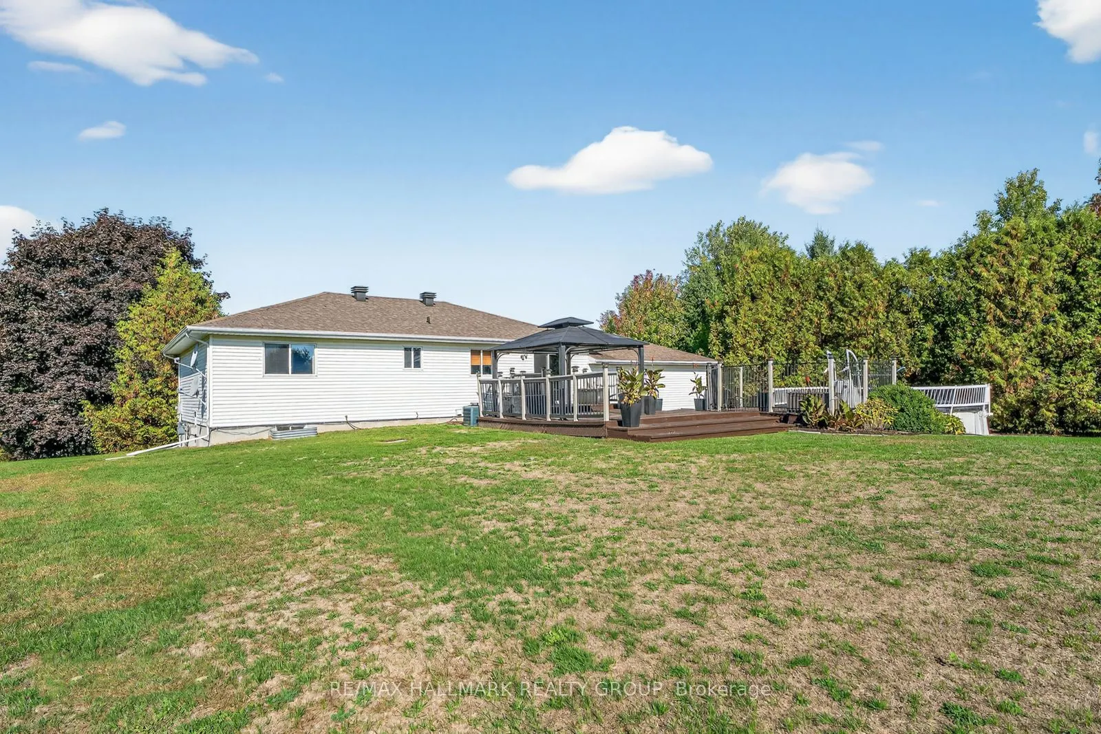 2851 GLENWOOD Drive