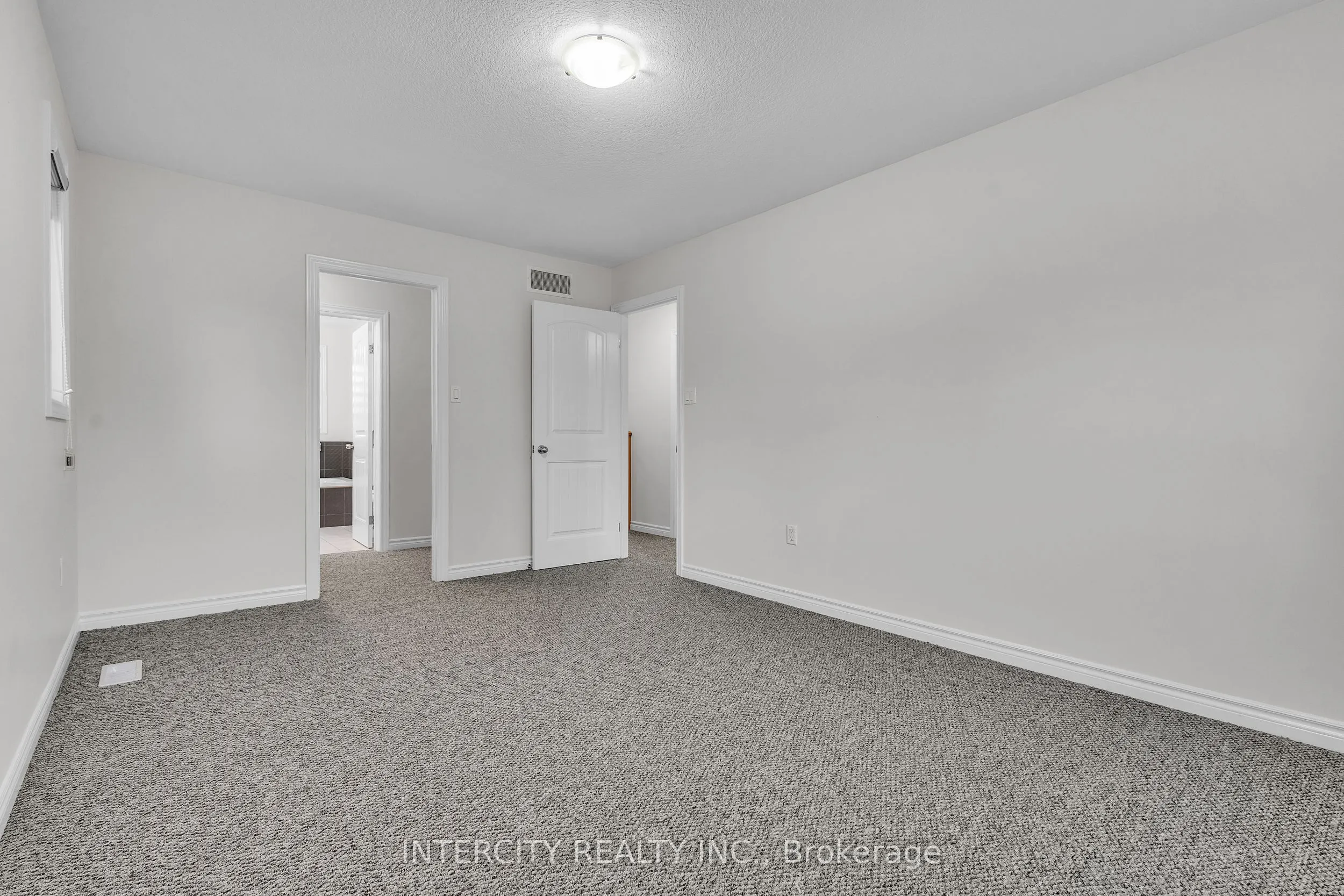 51 Laughland Lane