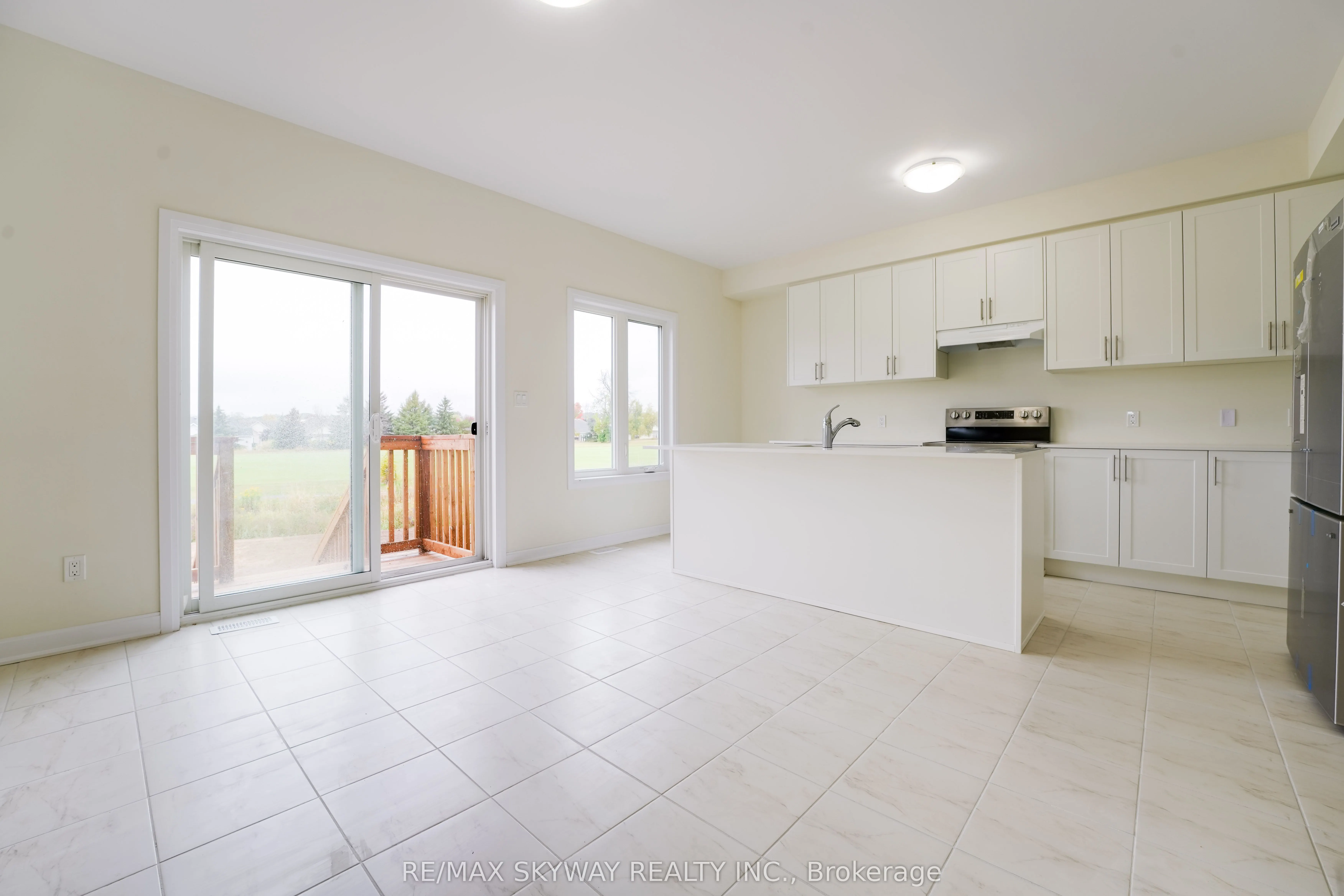 76 Golf Links Drive