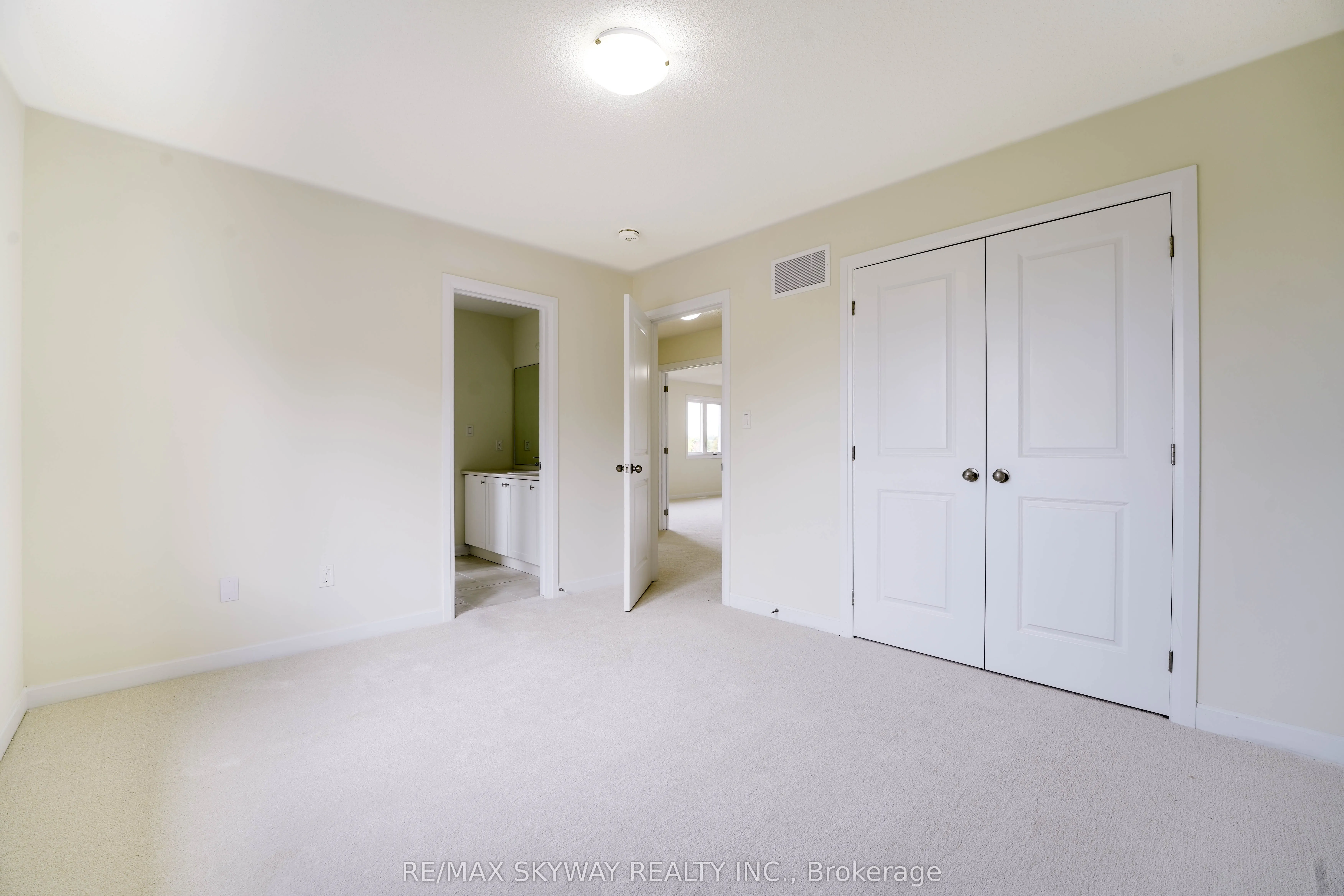 76 Golf Links Drive