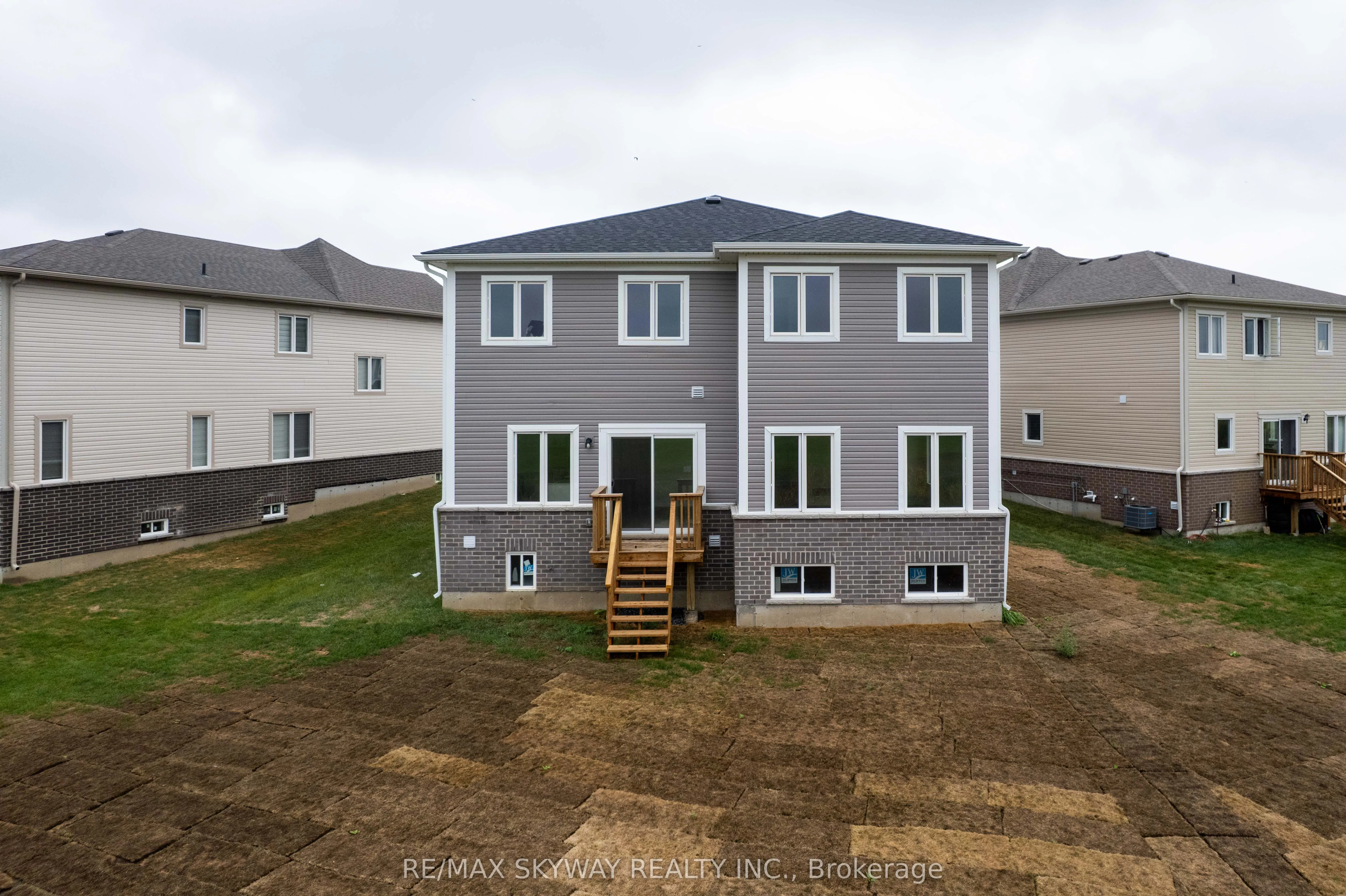 76 Golf Links Drive