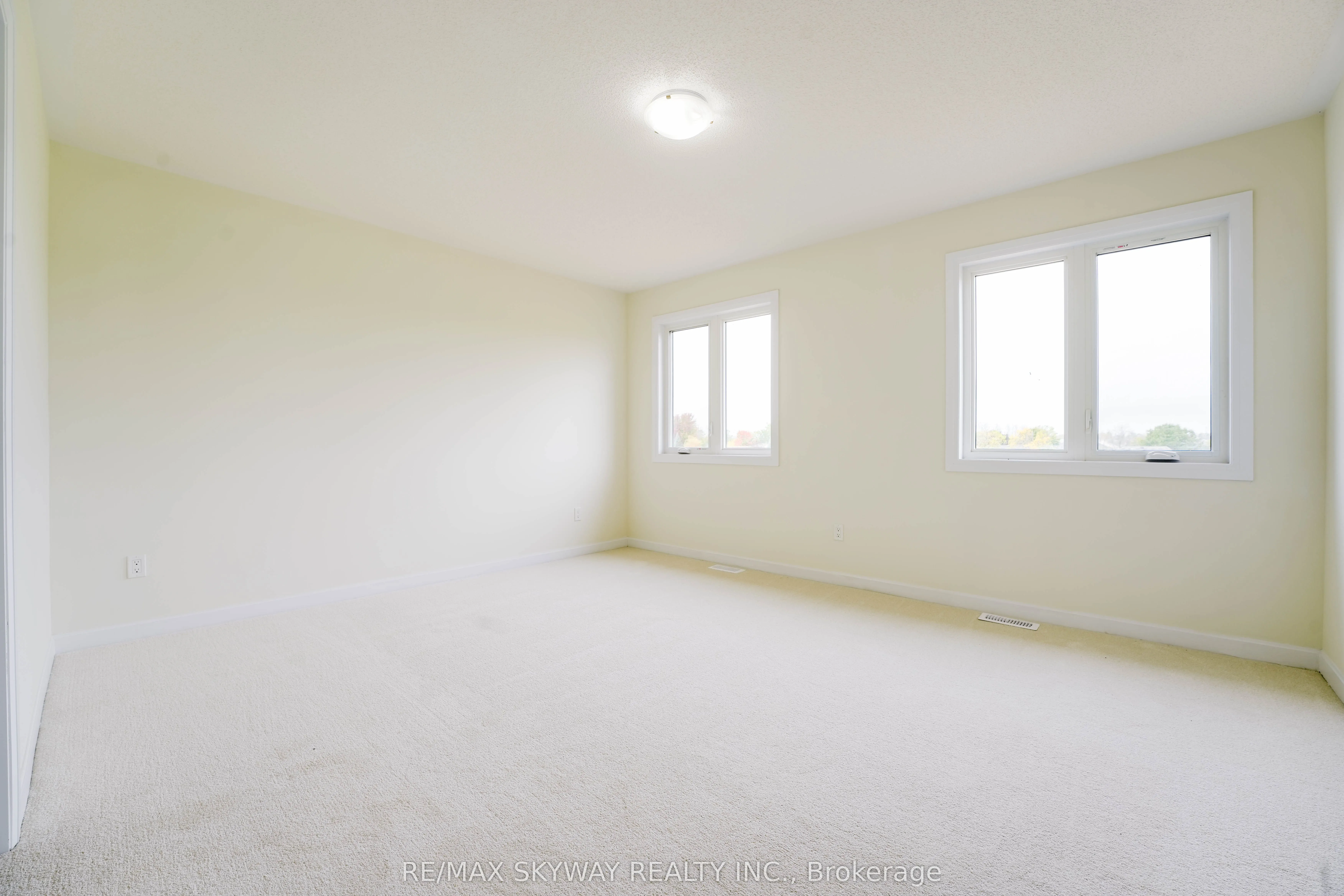 76 Golf Links Drive