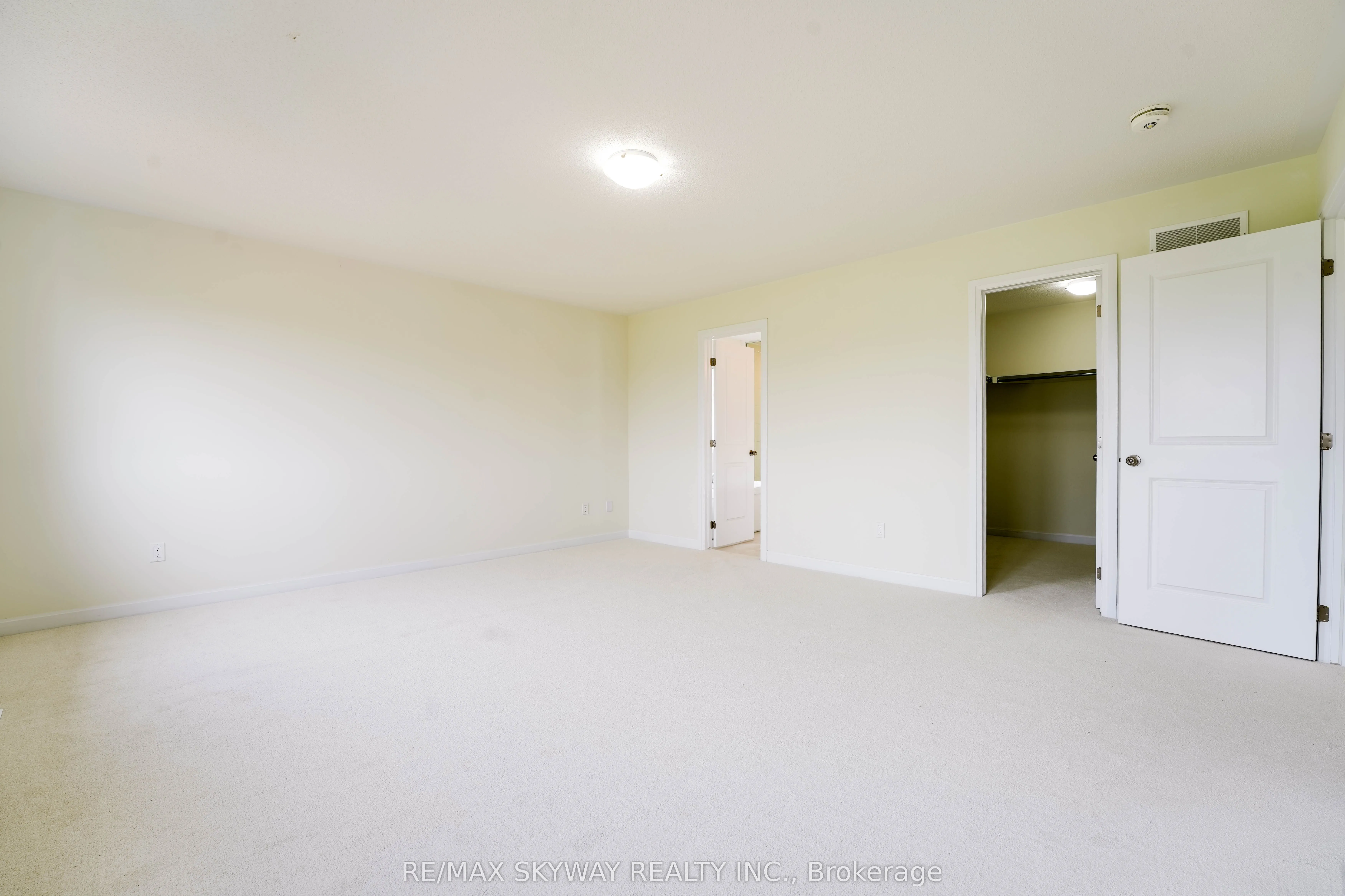 76 Golf Links Drive