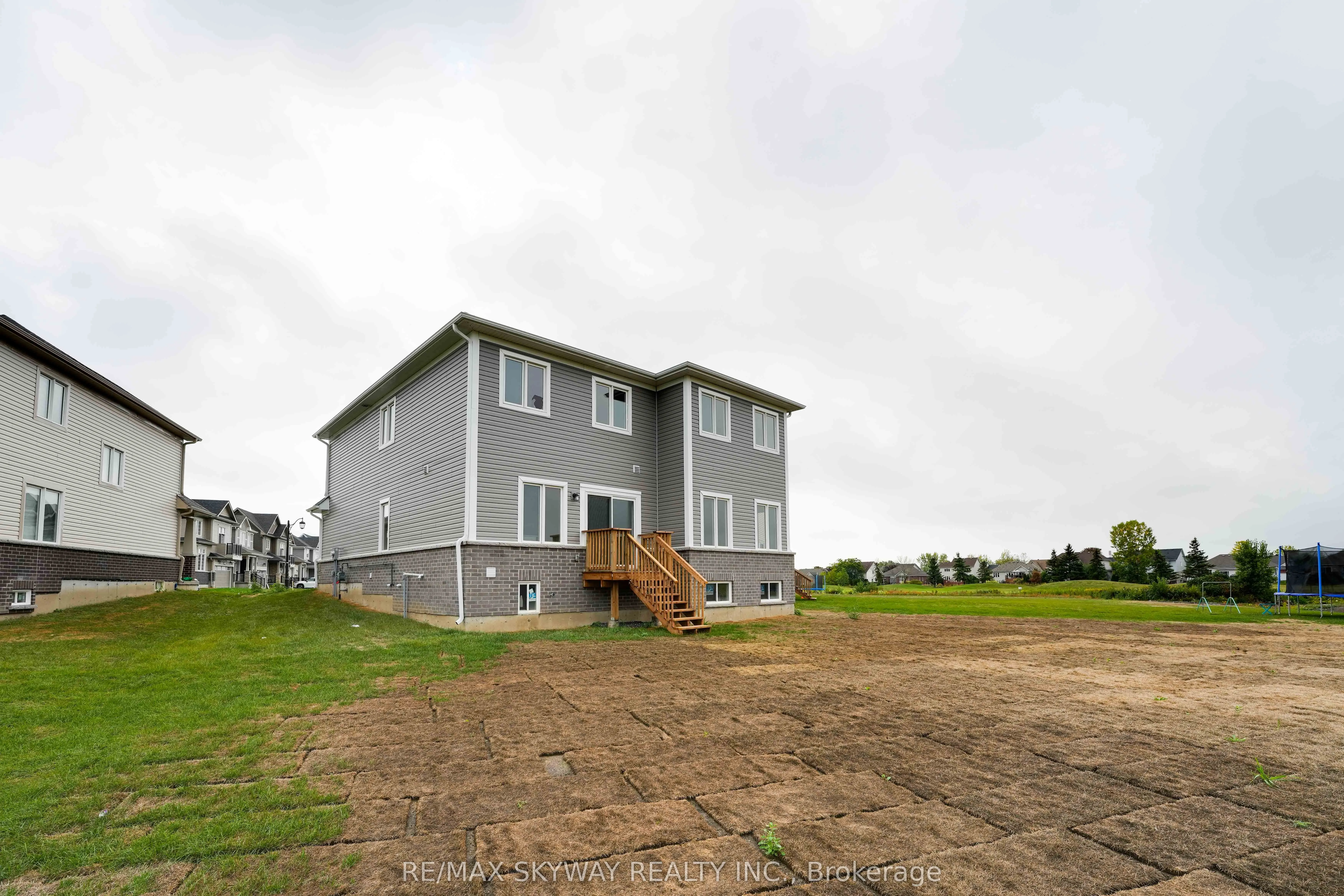 76 Golf Links Drive